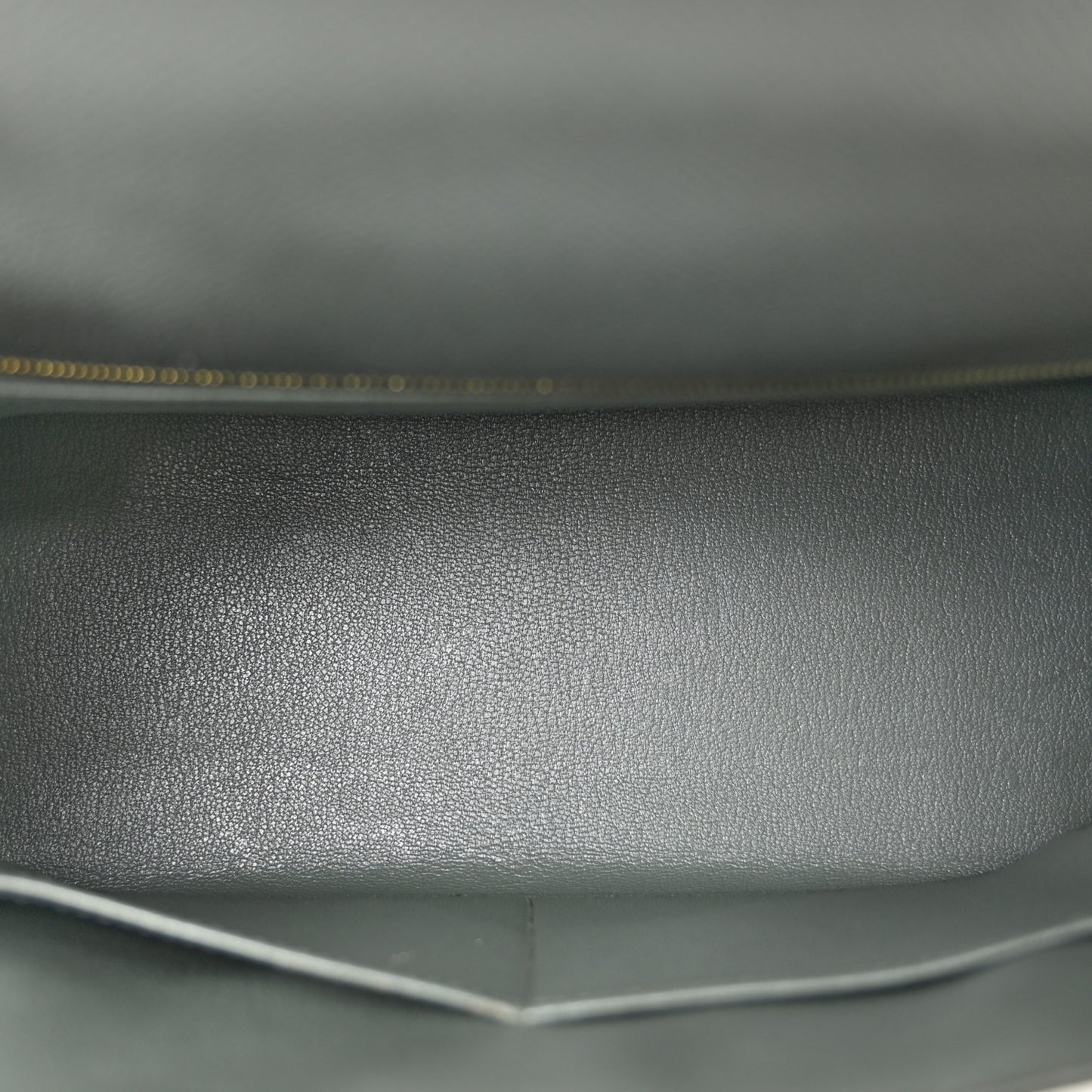 Epsom Kelly Sellier 28 Vert Amande