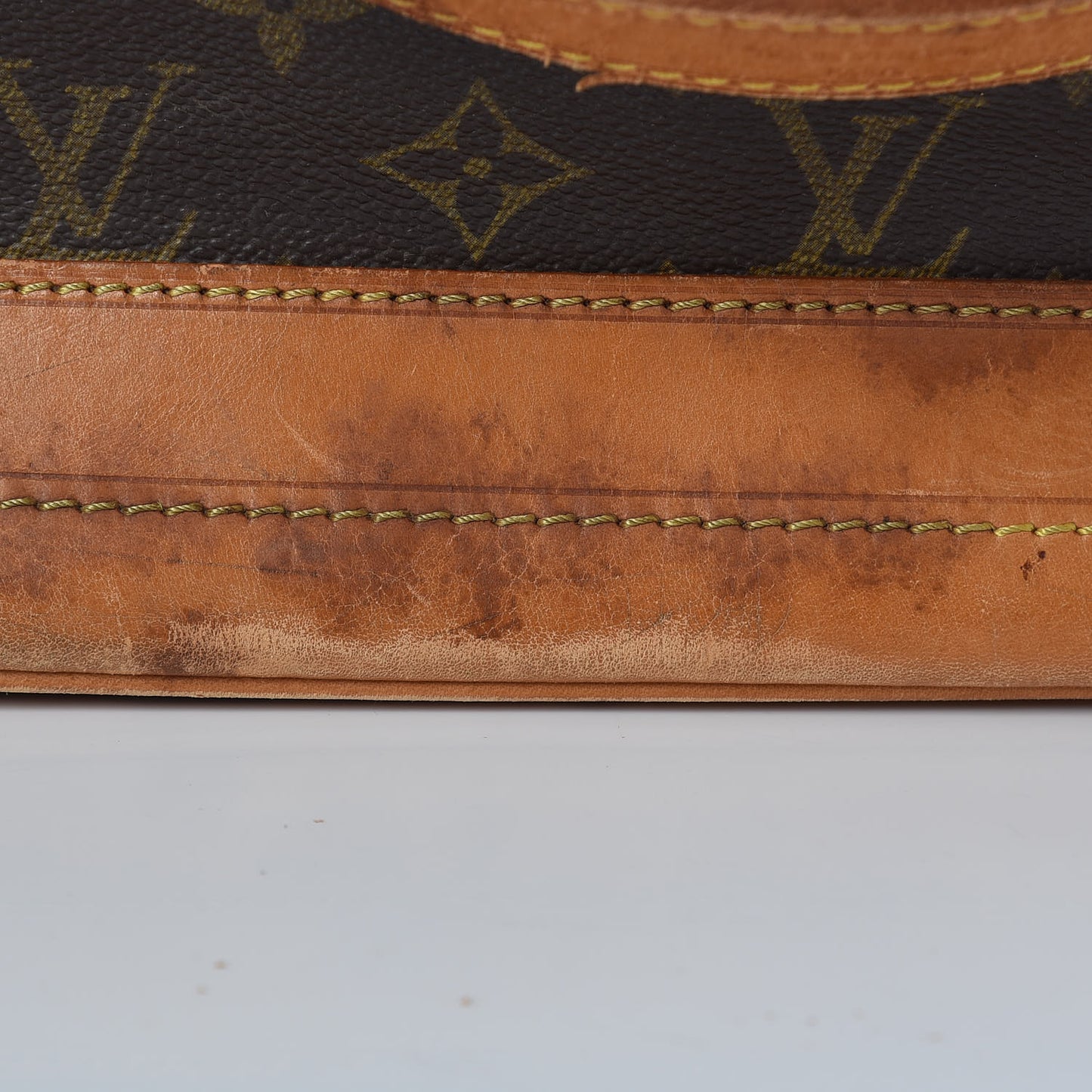 Monogram Noe