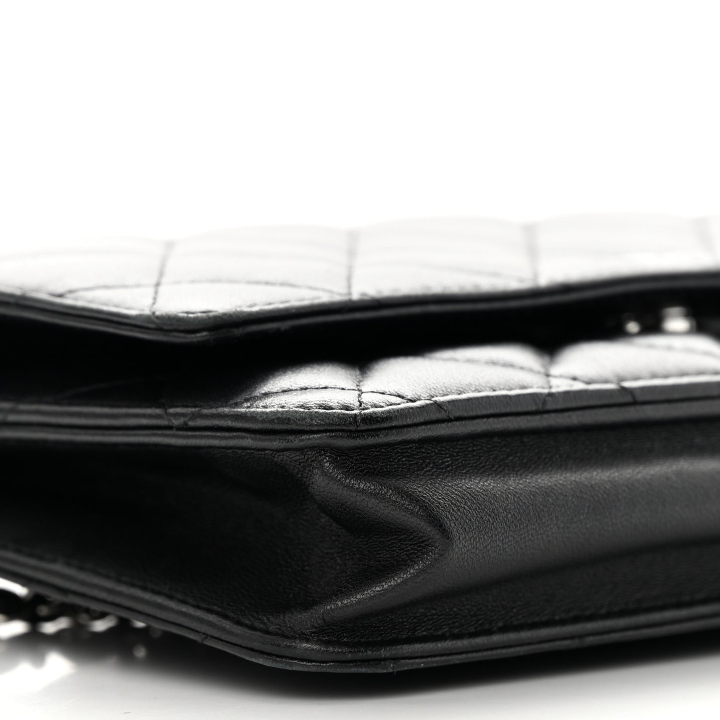 Lambskin Quilted Wallet On Chain WOC Black