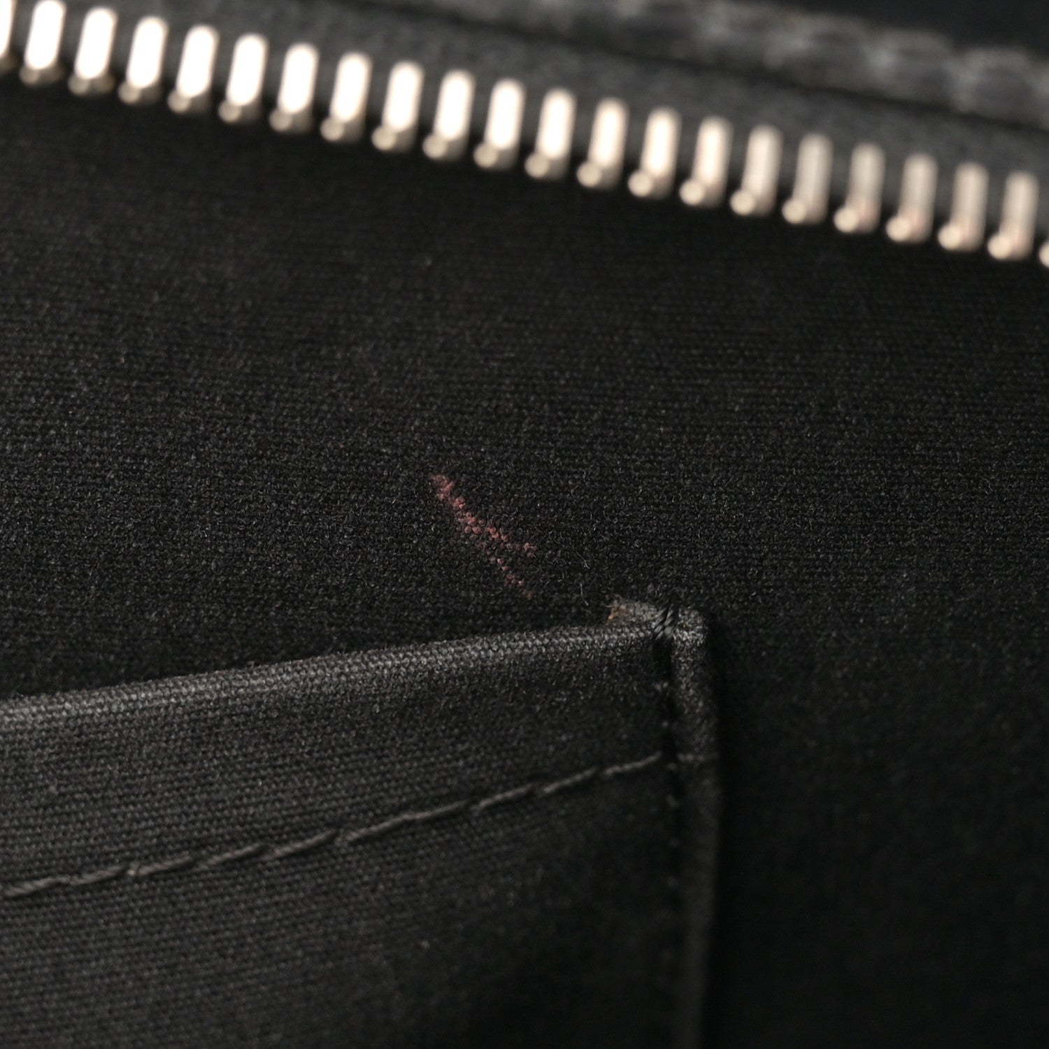 Louis Vuitton Epi Madeleine PM Black 12 of 17