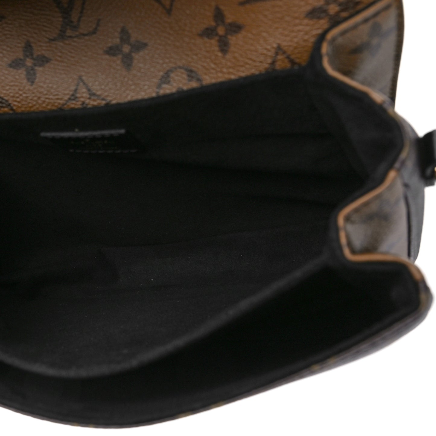 Reverse Monogram Pochette Metis