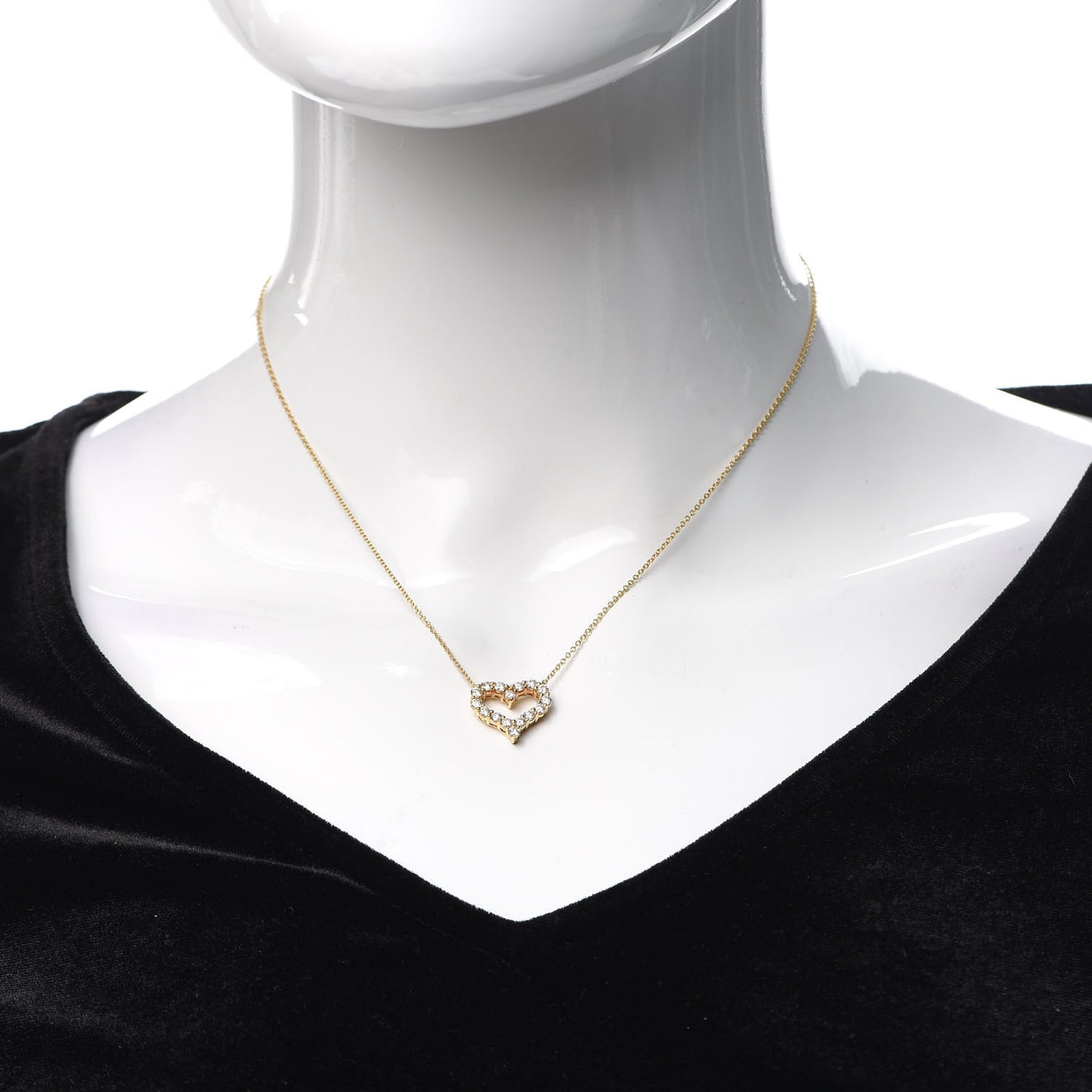 18K Yellow Gold Diamond Small Heart Pendant Necklace
