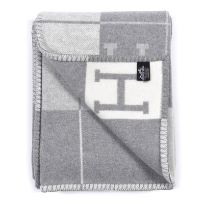 Hermes Wool Cashmere Avalon III Blanket Ecru Gris Clair 2 of 3