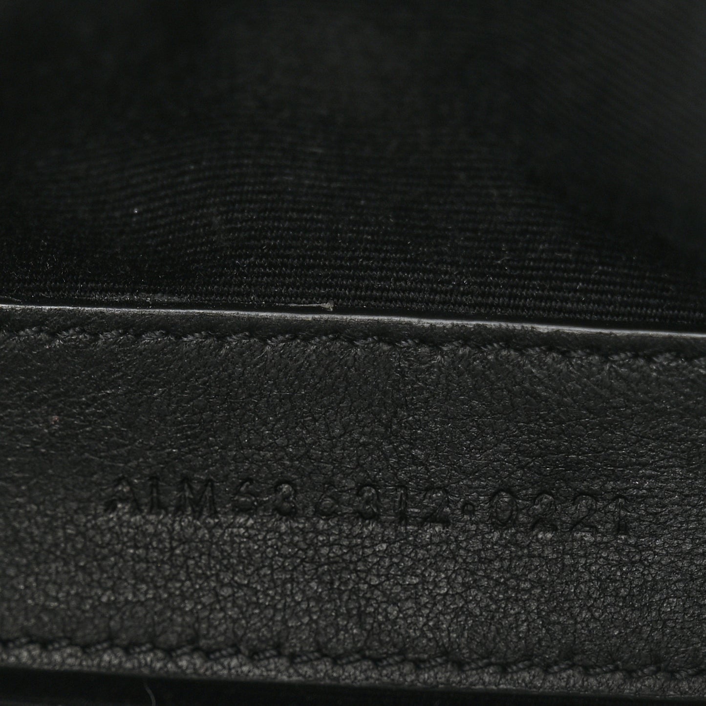 Grain De Poudre Chevron Monogram Monochrome Bill Pouch Black