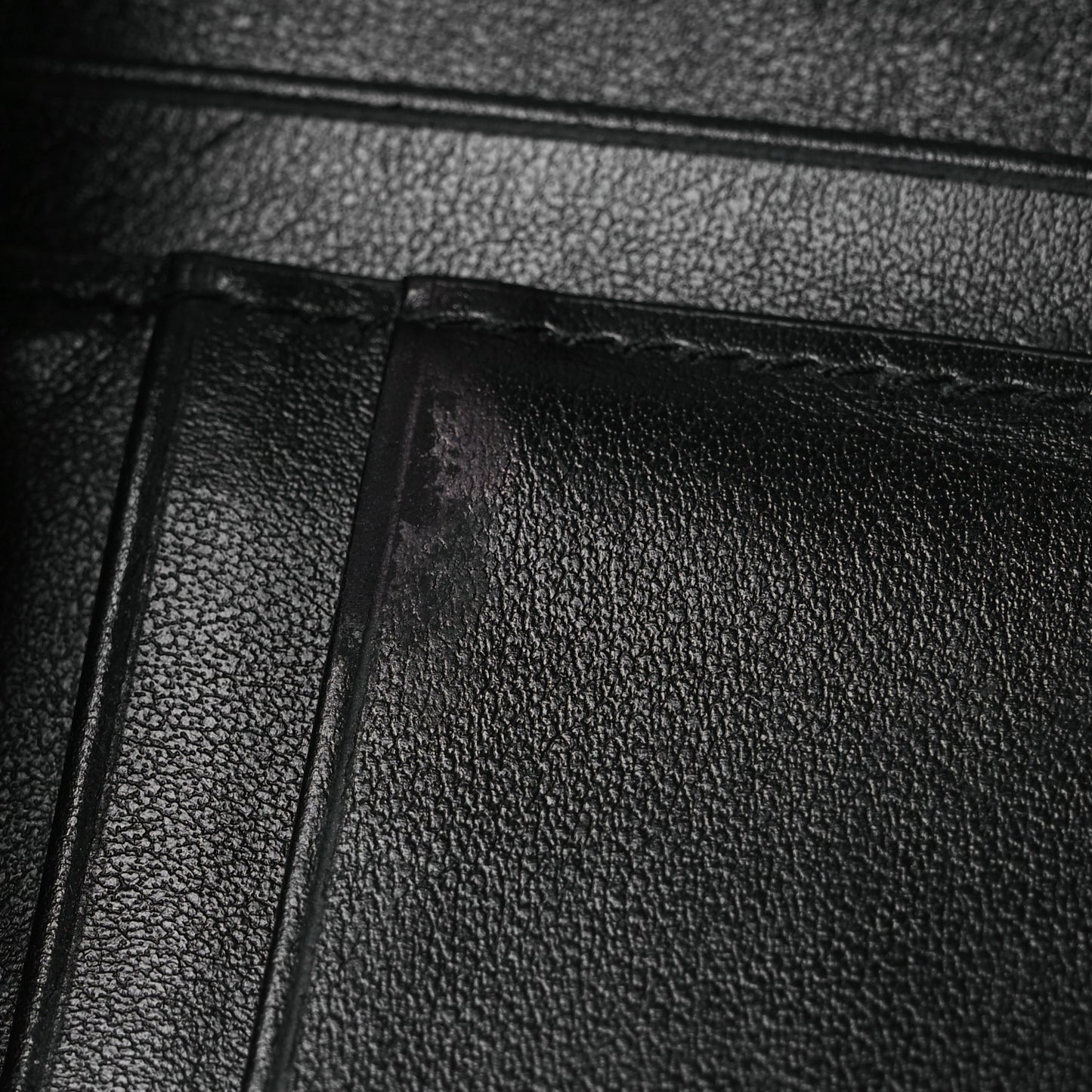 Shiny Calfskin Crocodile Embossed Monogram Uptown Compact Wallet Black