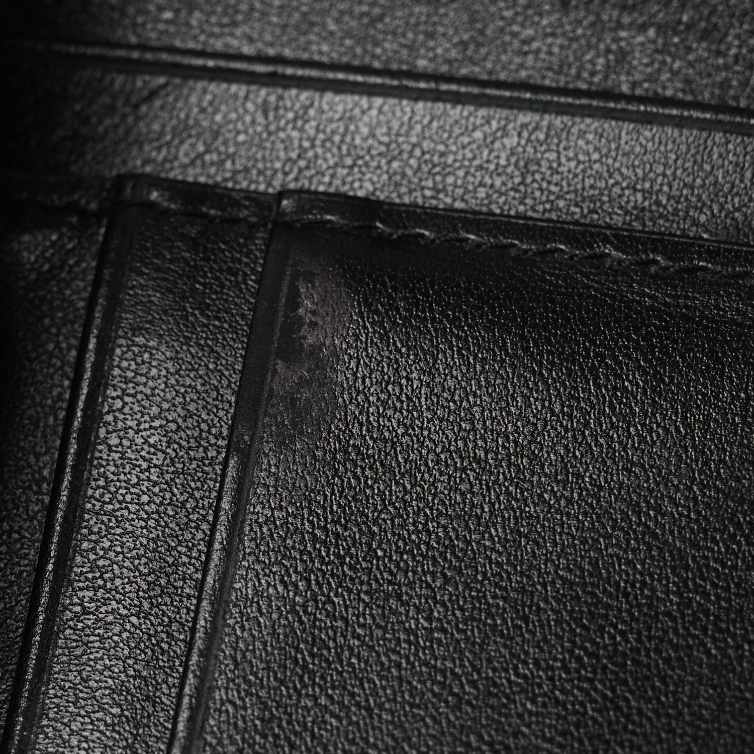 Saint Laurent Shiny Calfskin Crocodile Embossed Monogram Uptown Compact Wallet Black 10 of 10