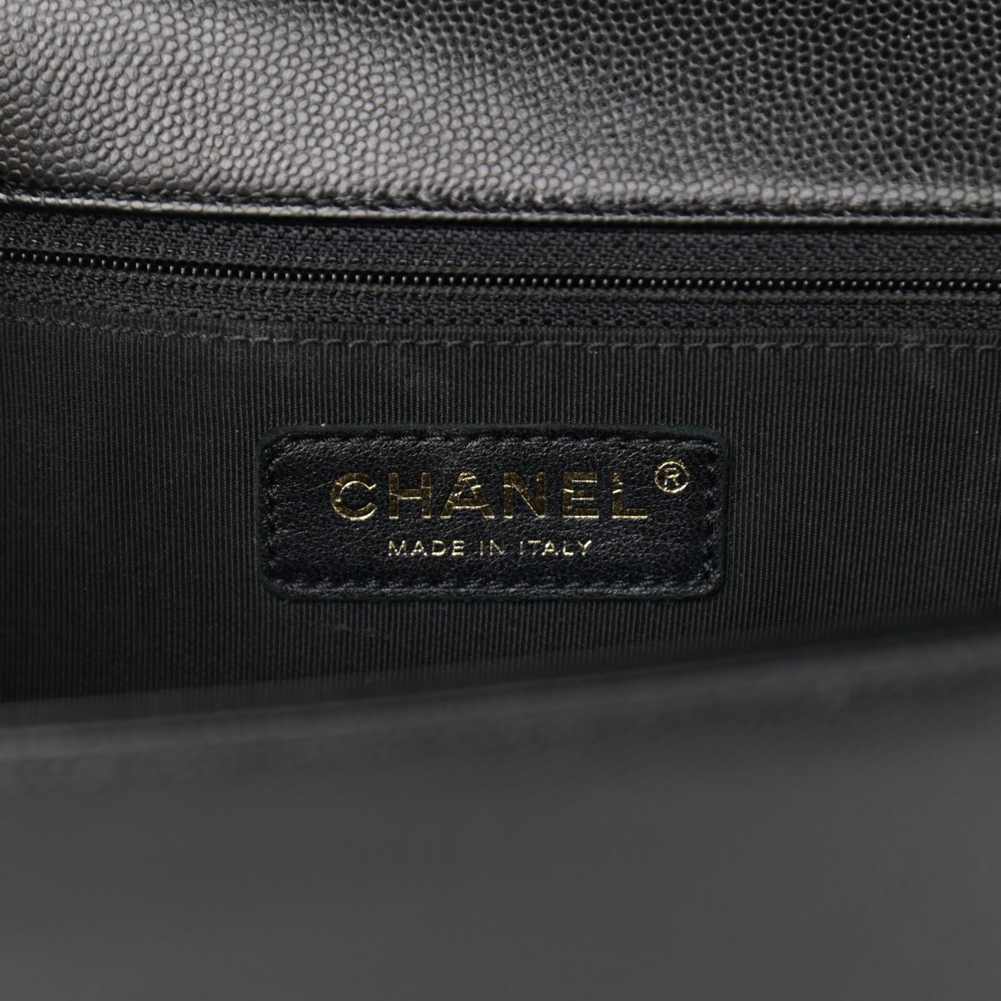 Caviar Quilted New Medium Boy Flap Black
