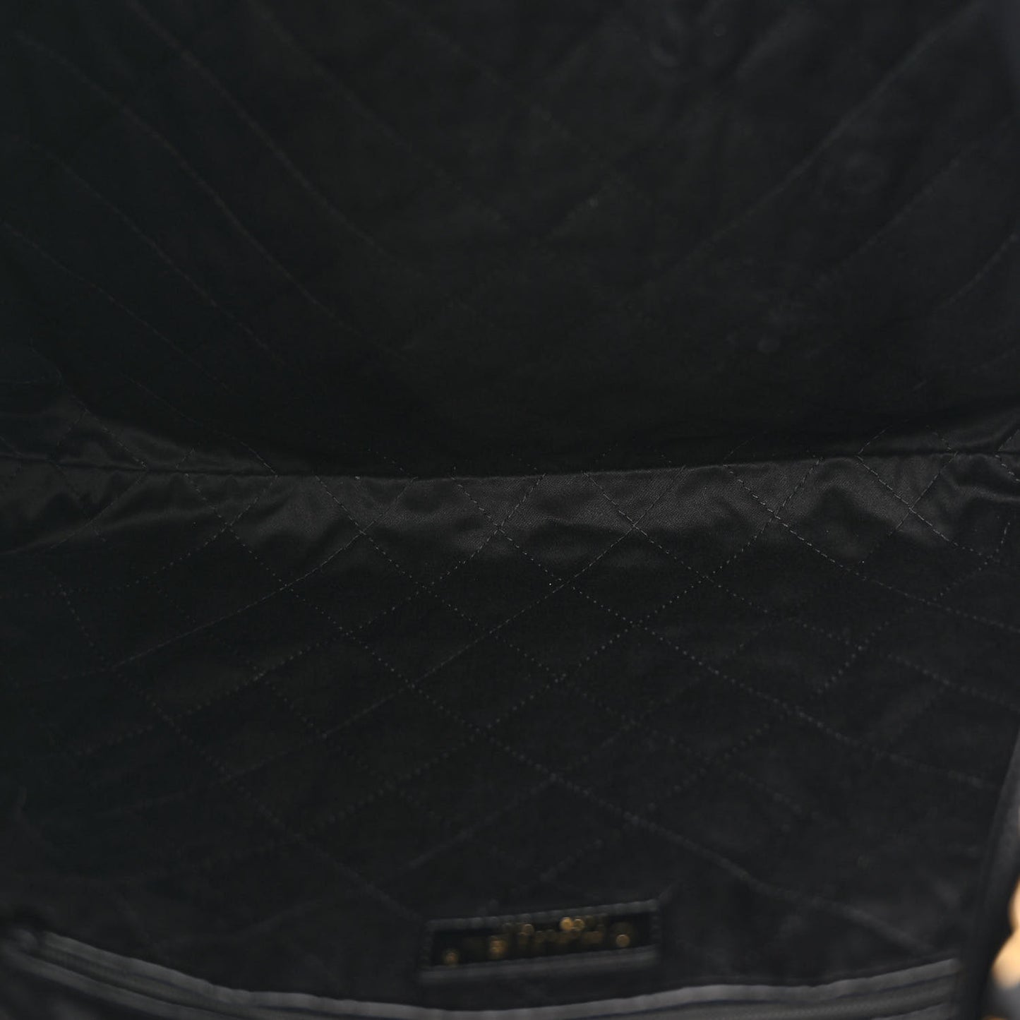 Shiny Calfskin Quilted Chanel 22 Black