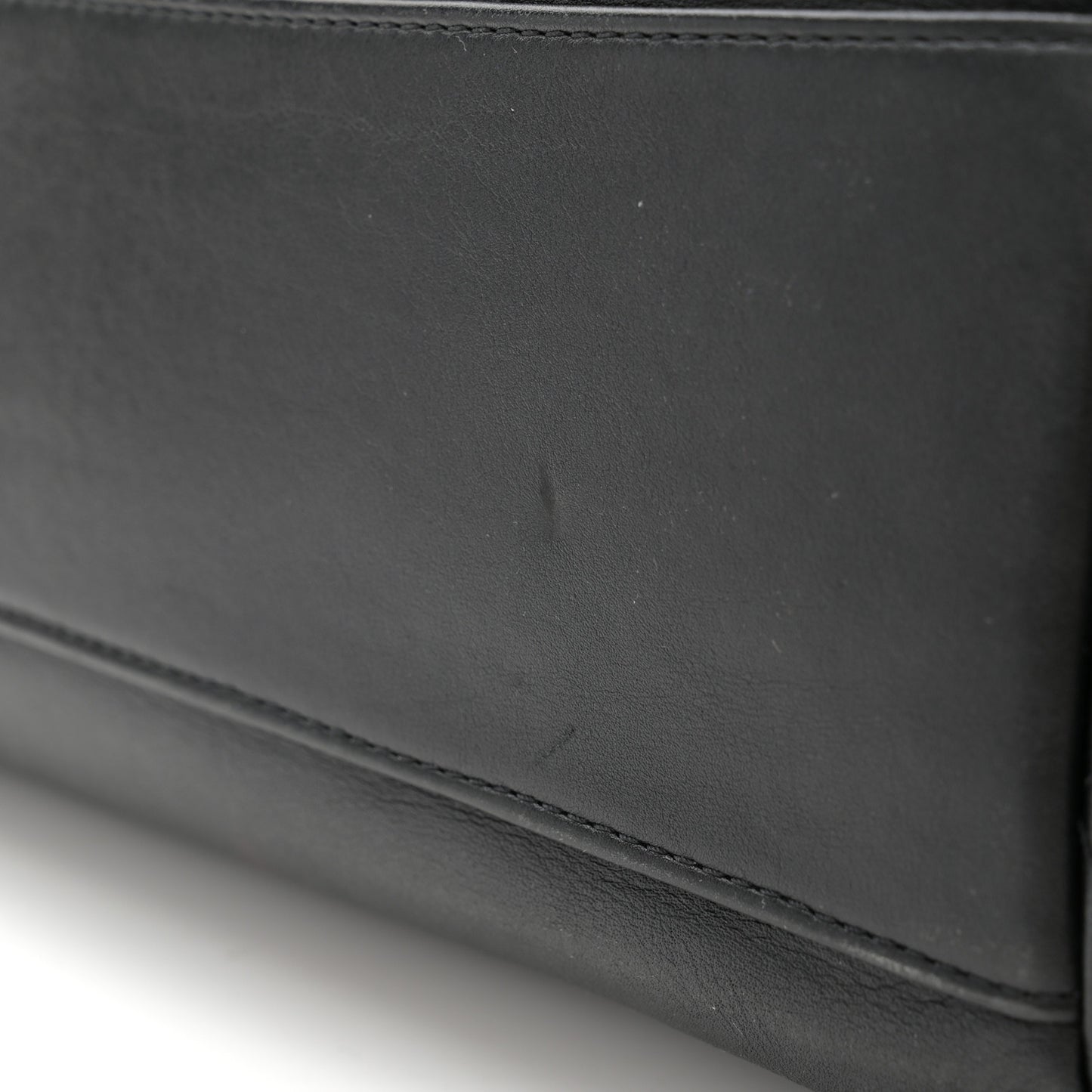 Calfskin Chain 20s Signature Hobo Black