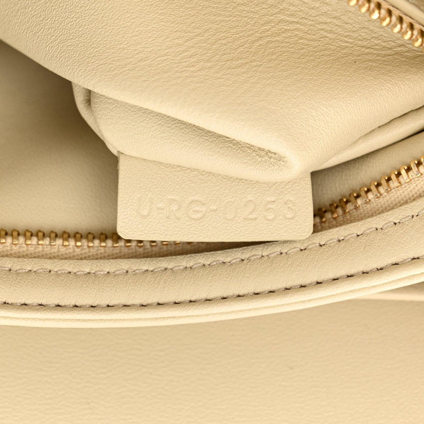 Shiny Calfskin Medium Triomphe Limestone