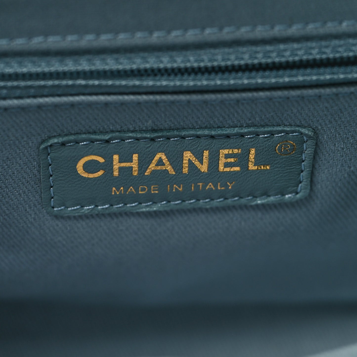 Caviar Quilted Medium Business Affinity Flap Light Blue