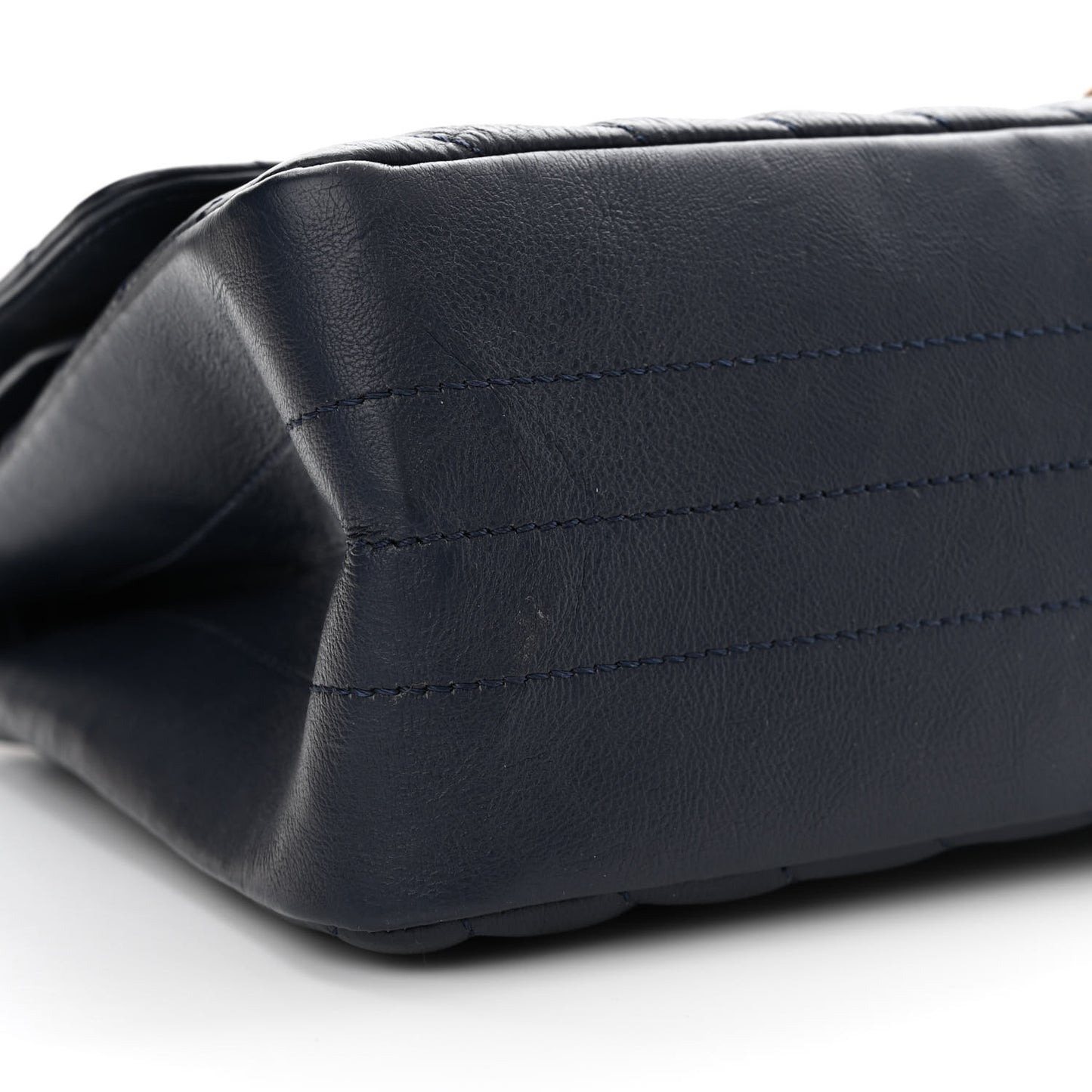 Crumpled Calfskin Chevron Quilted 2.55 Reissue 226 Navy Blue