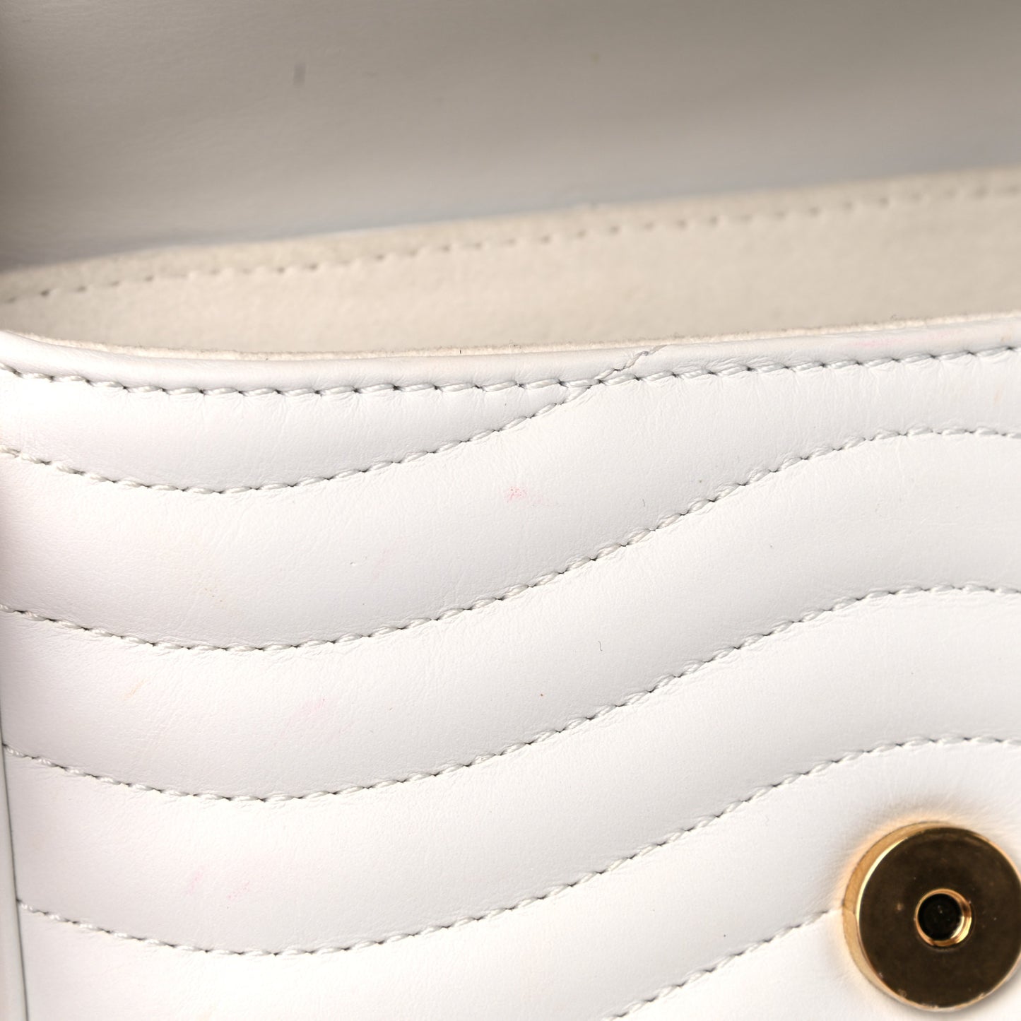Calfskin New Wave Multi Pochette Snow