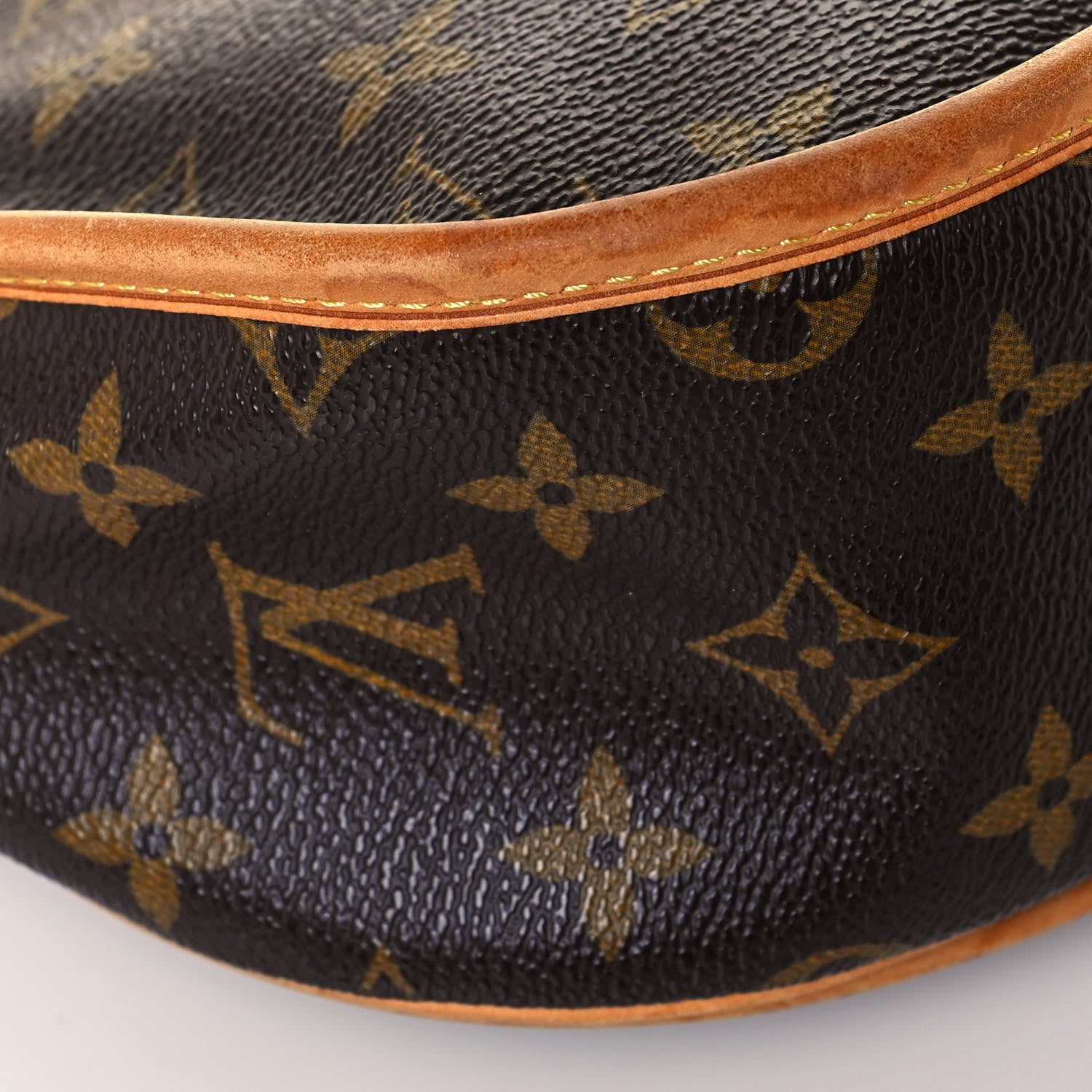 Louis Vuitton Monogram Menilmontant PM 10 of 19
