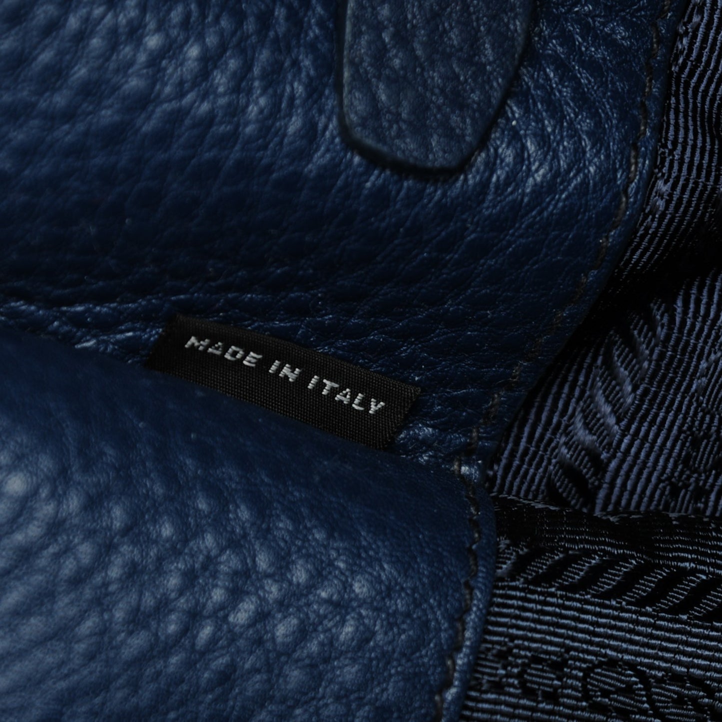 Vitello Daino Shopping Tote Bleuette