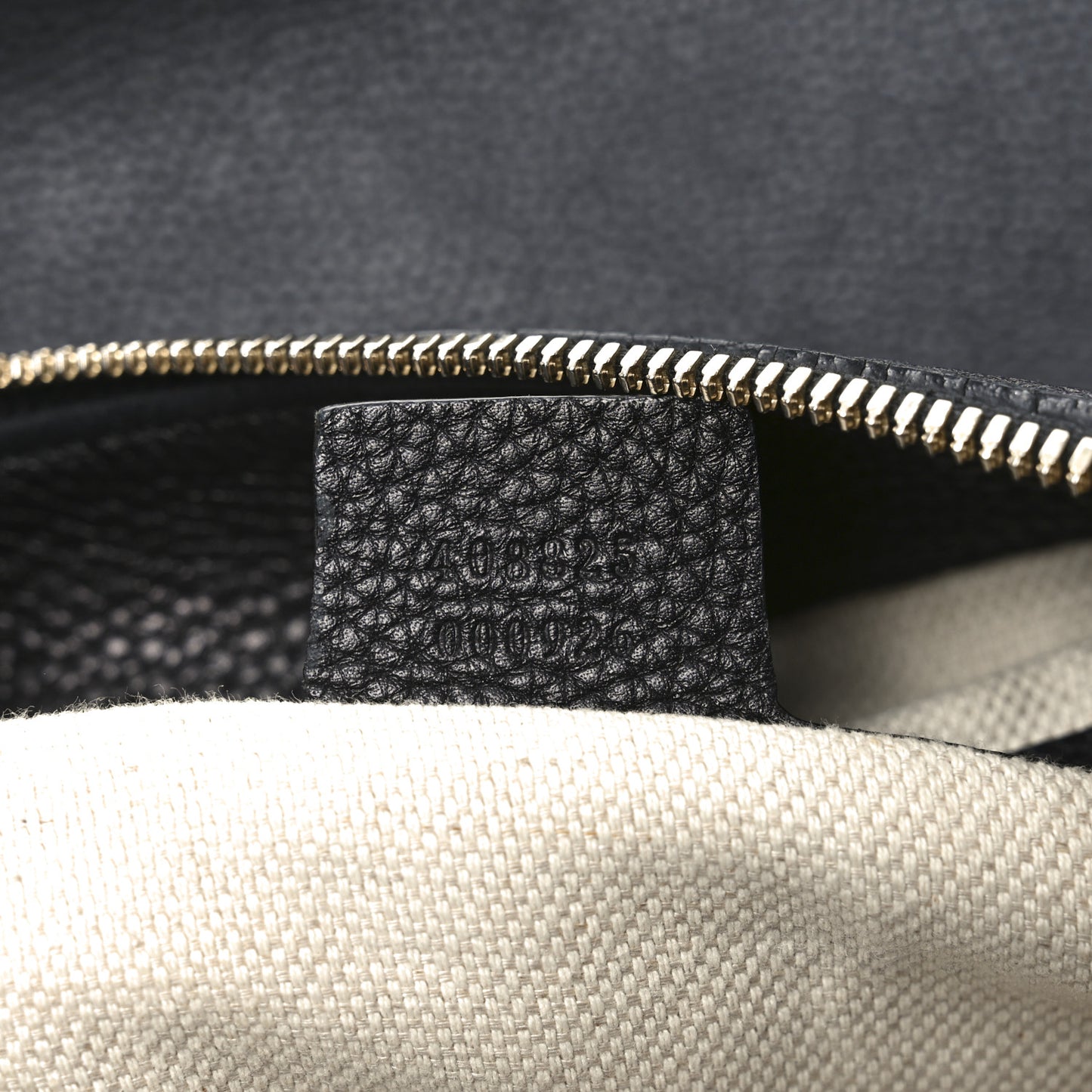 Pebbled Calfskin Large Soho Hobo Black