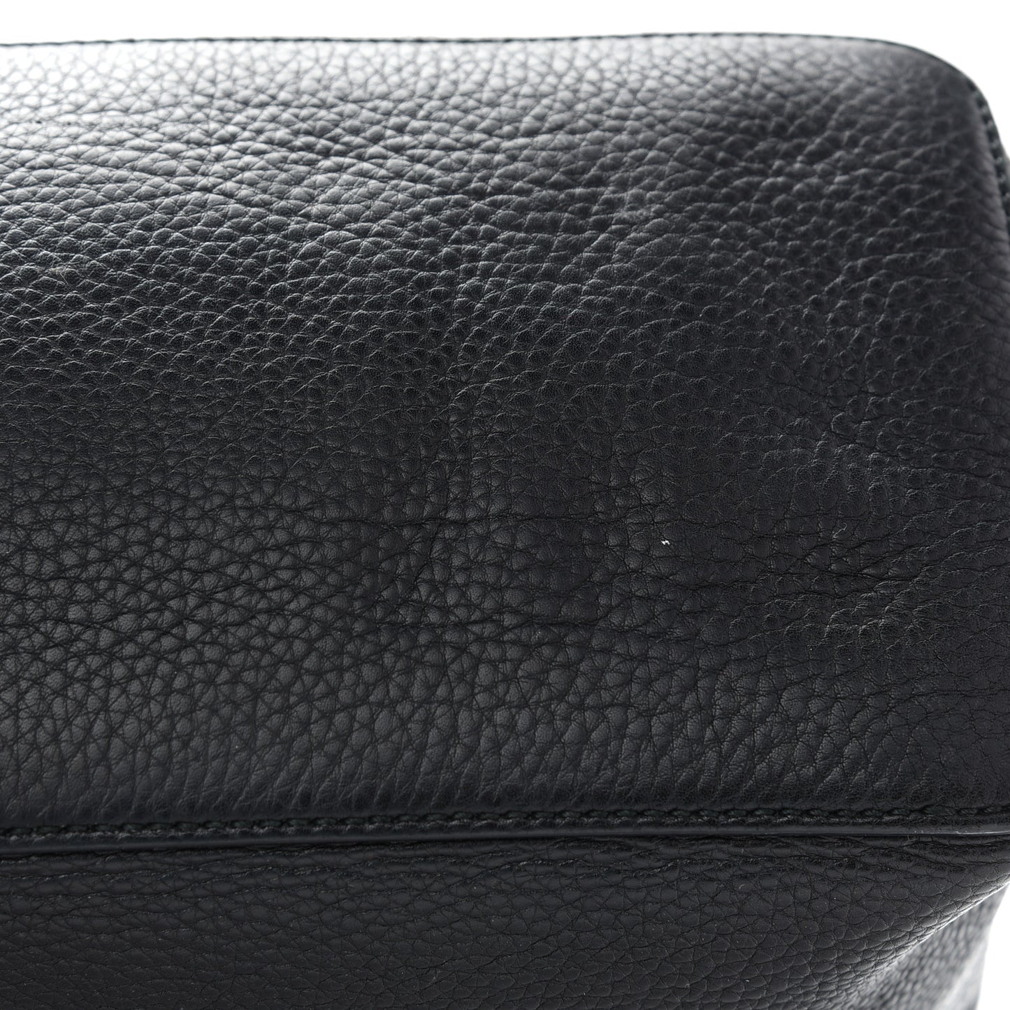 Pebbled Calfskin Large Soho Hobo Black