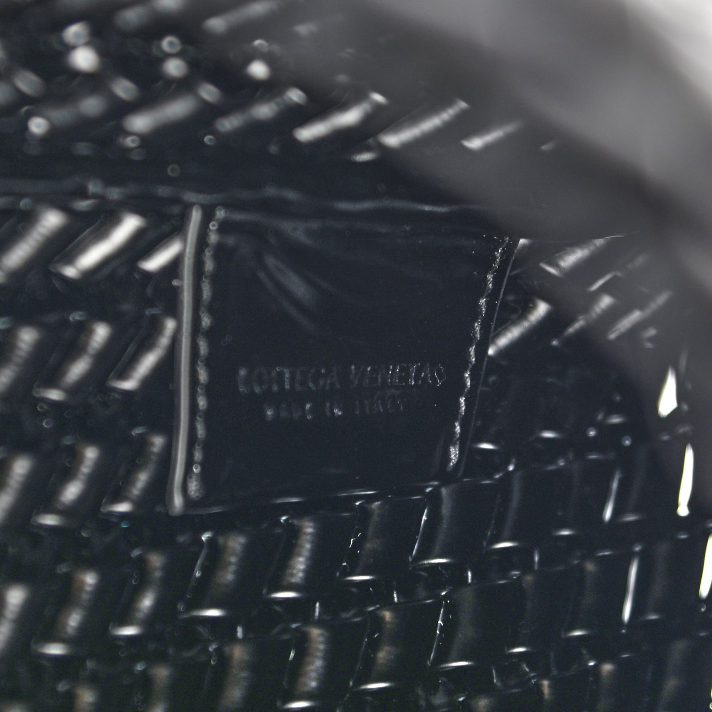 Calfskin Intrecciato Structure Clutch Black