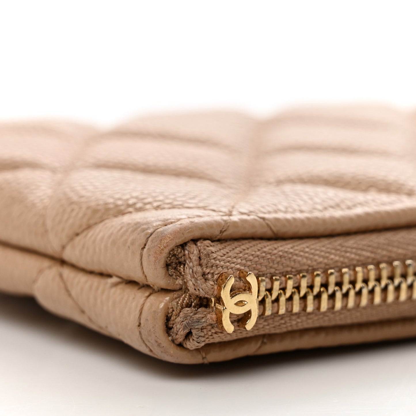 Caviar Quilted Small Cosmetic Case Beige