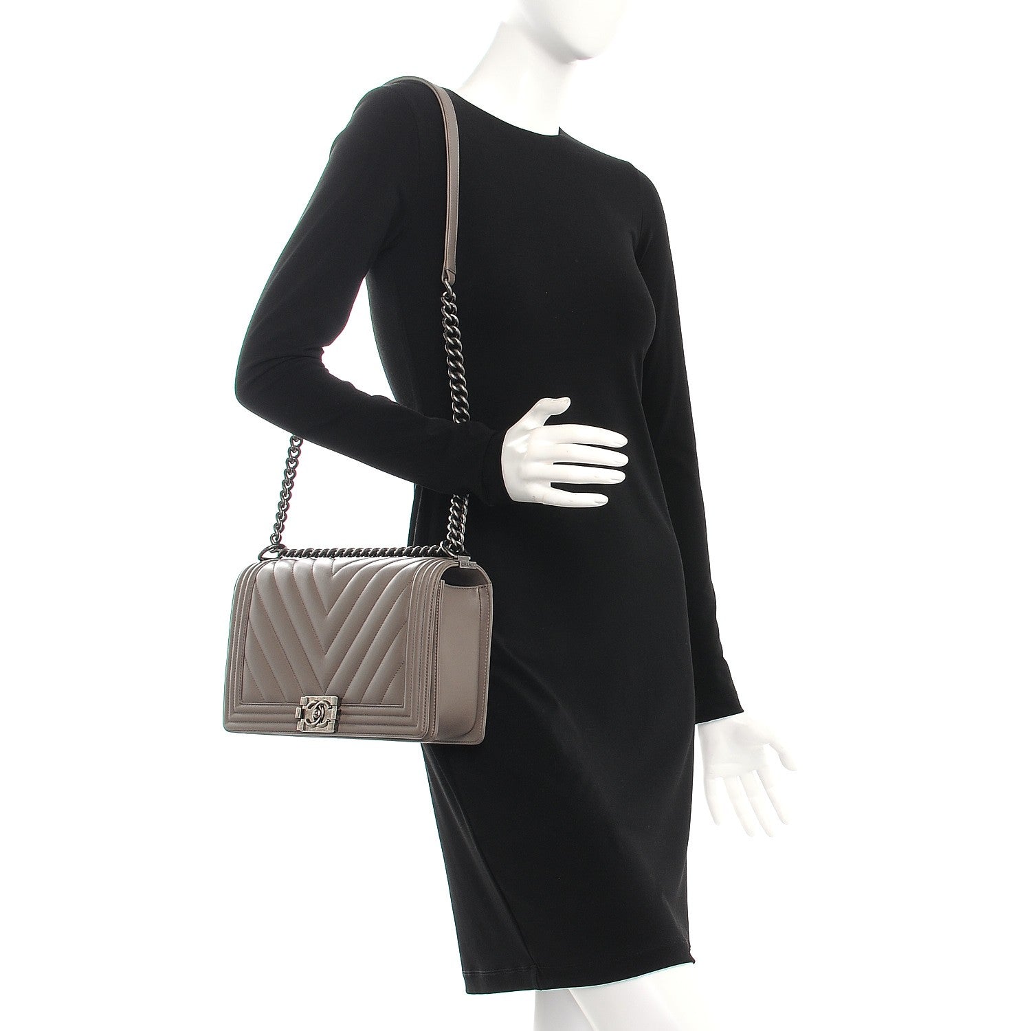 Chanel Calfskin Chevron New Medium Boy Flap Grey 2 of 9