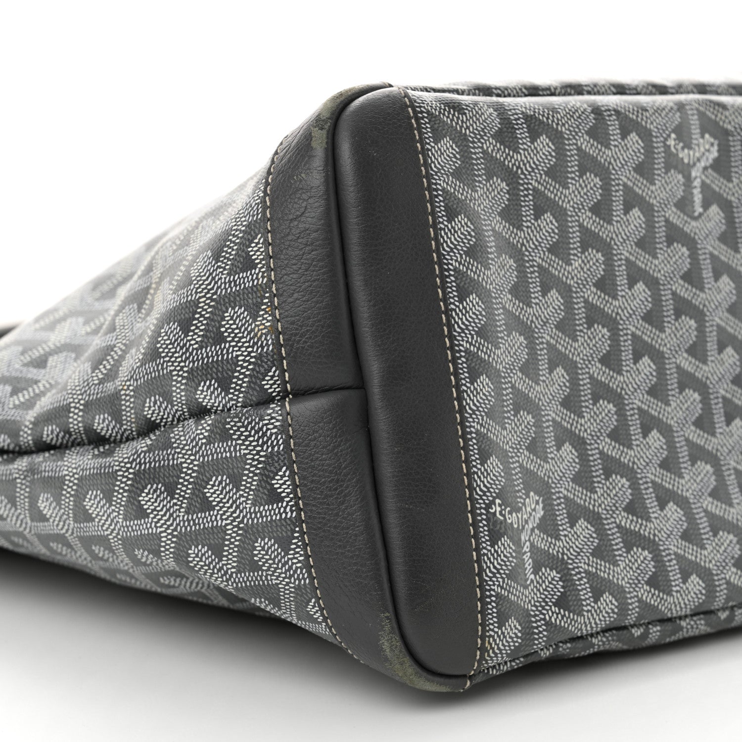 Goyard Goyardine Artois MM Grey 9 of 19