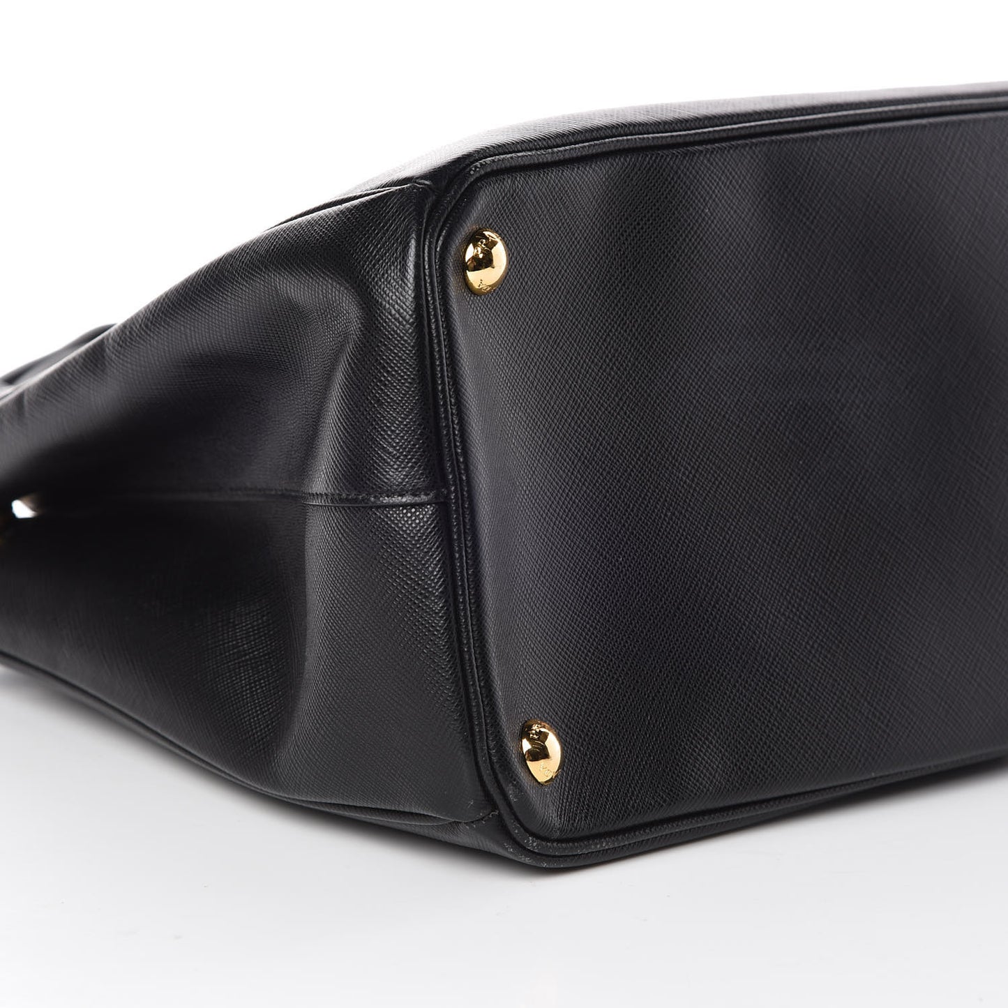 Saffiano Medium Galleria Double Zip Tote Black