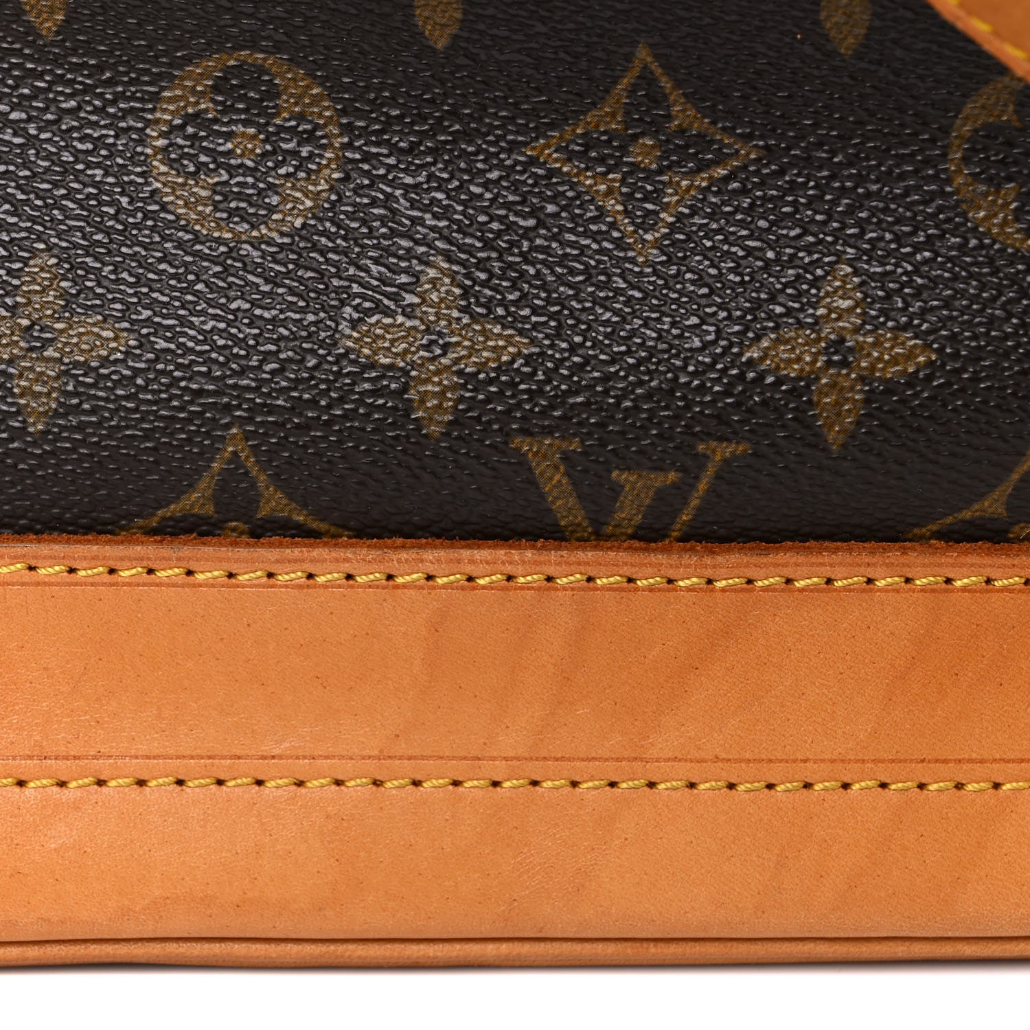 Louis Vuitton Monogram Noe 23 of 27