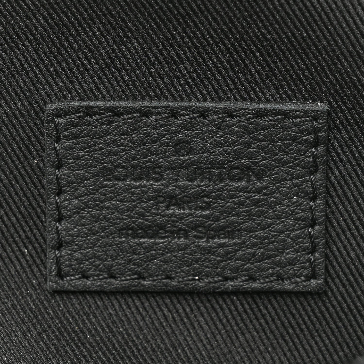Louis Vuitton Calfskin Monogram Shadow Discovery Bumbag Black 6 of 9