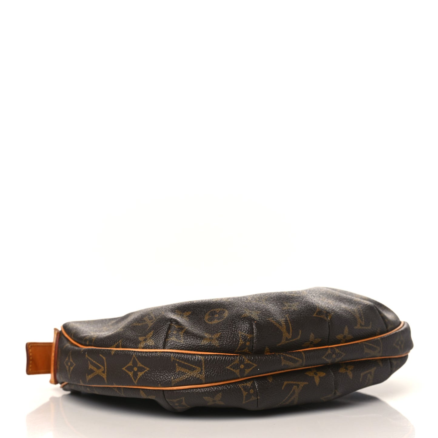 Monogram Croissant MM