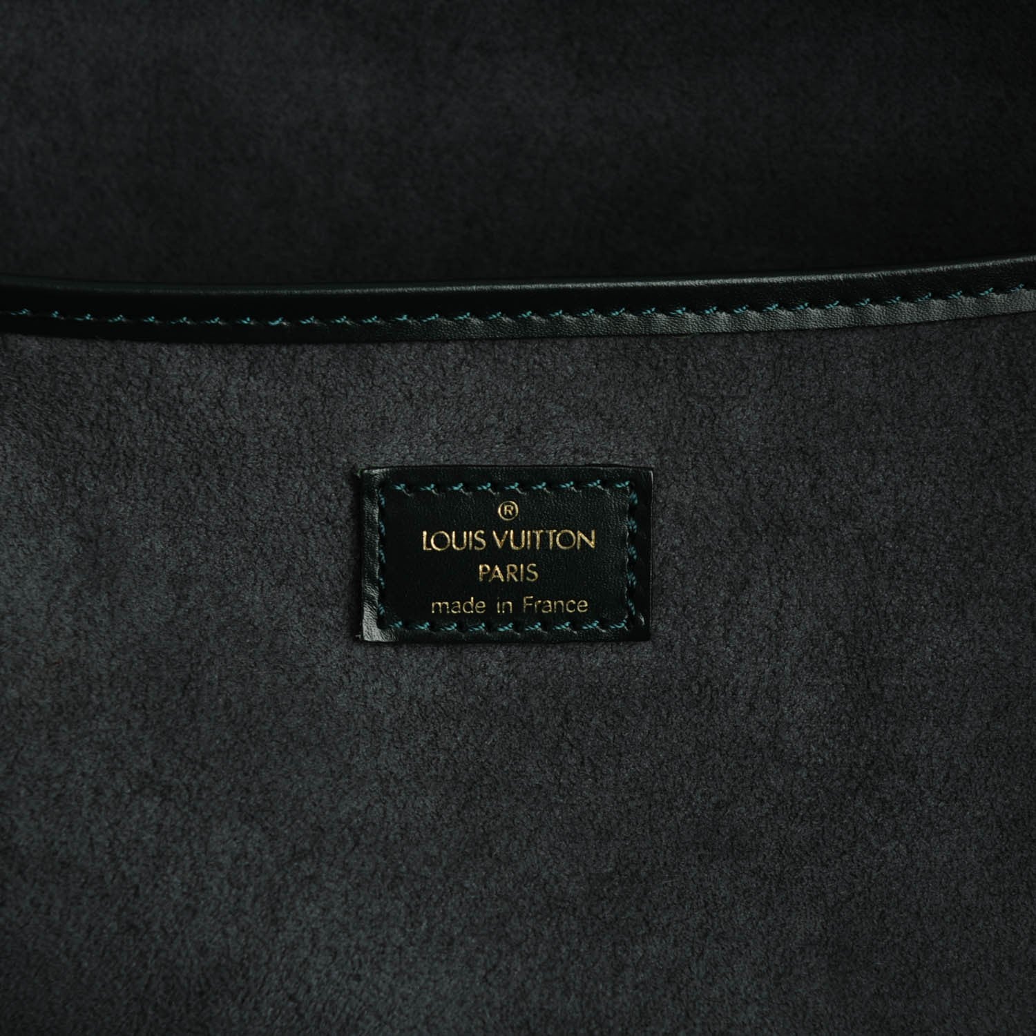 Louis Vuitton Taiga Helanga 1 Poche Epicea 6 of 7