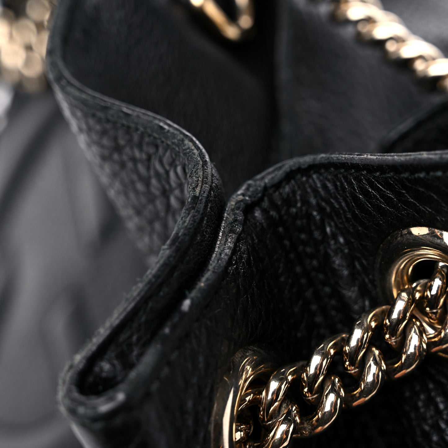 Pebbled Calfskin Medium Soho Chain Shoulder Bag Black