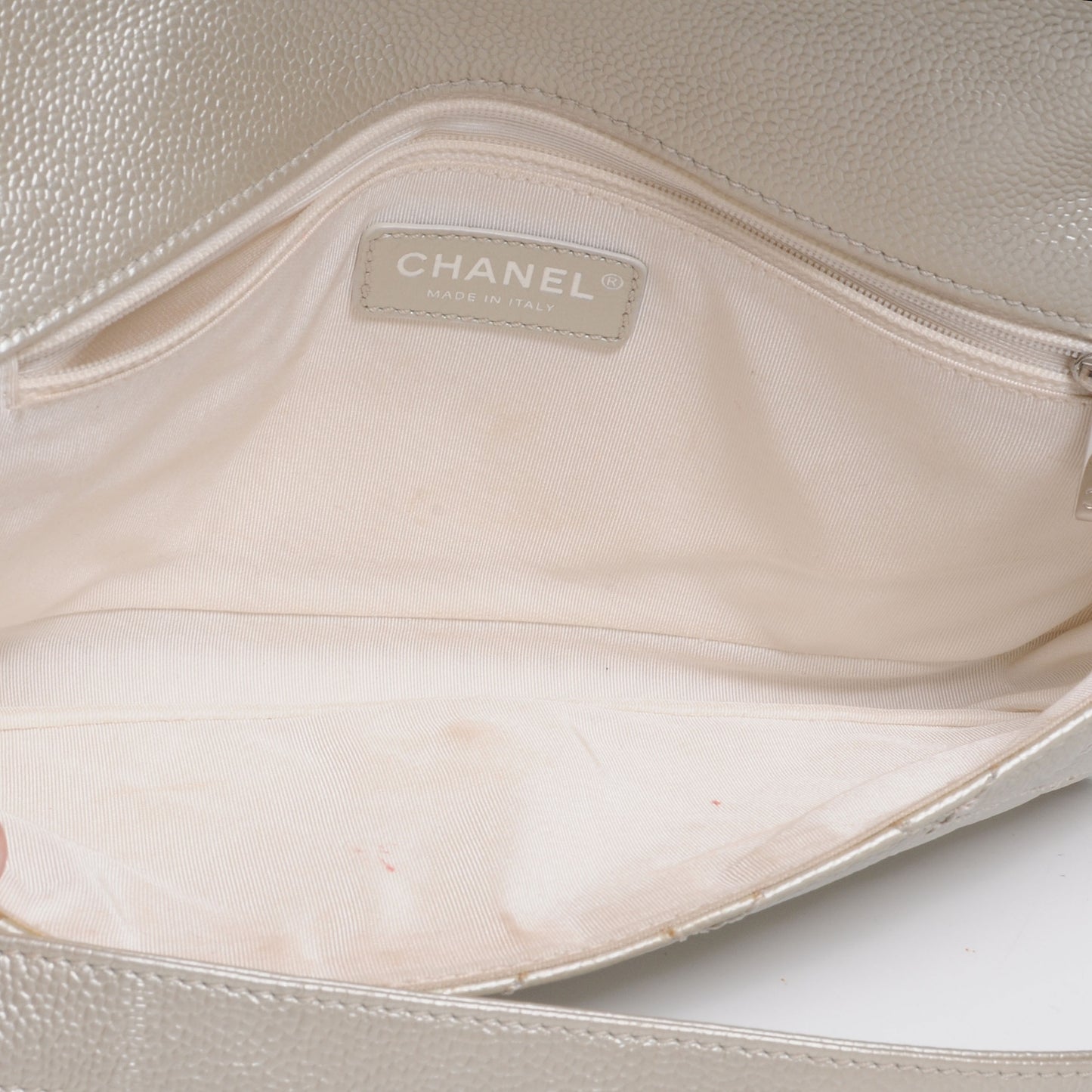 Caviar Quilted CC Shoulder Bag Pearl
