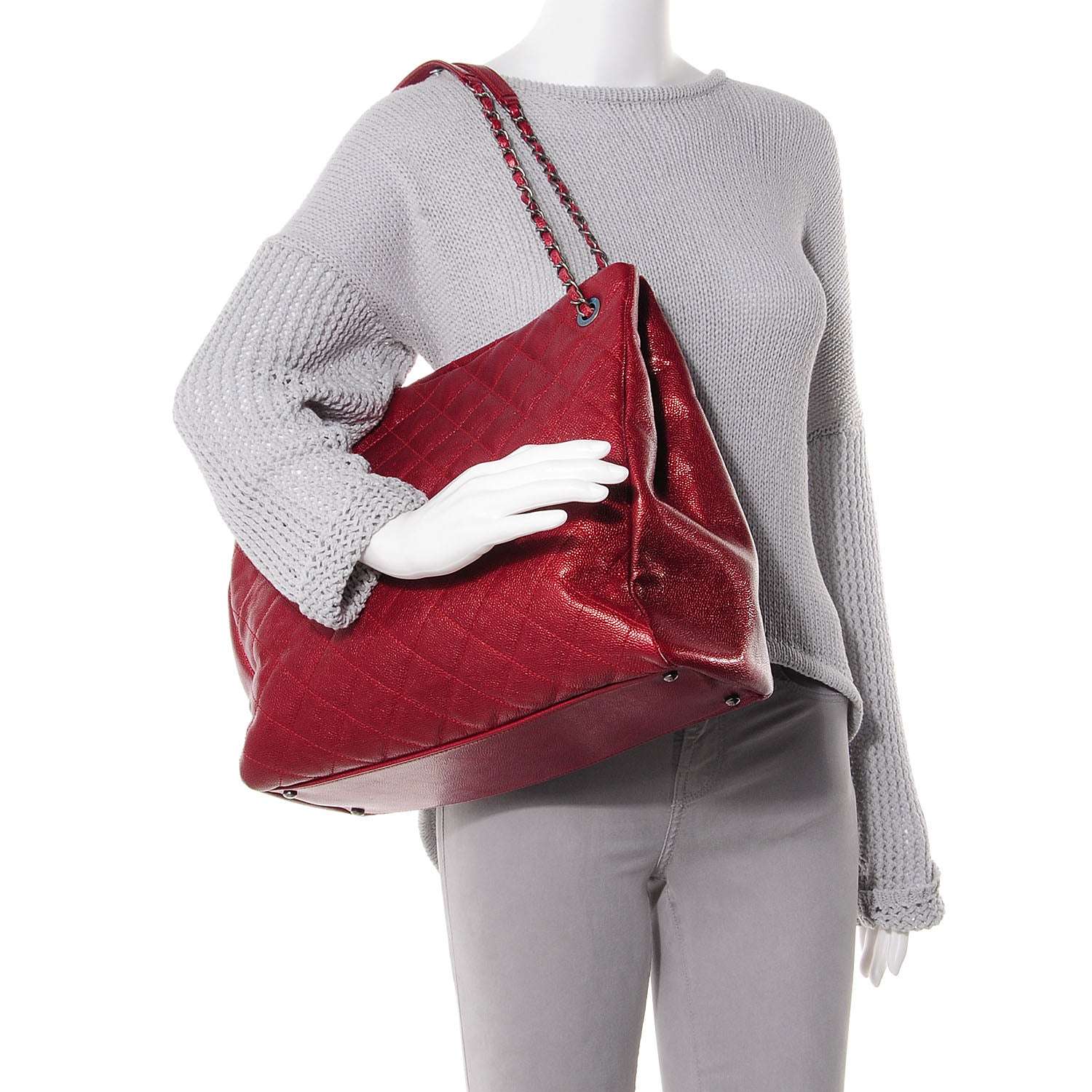 Chanel Iridescent Caviar Quilted Tall Chic Shopping Tote Red 2 of 7