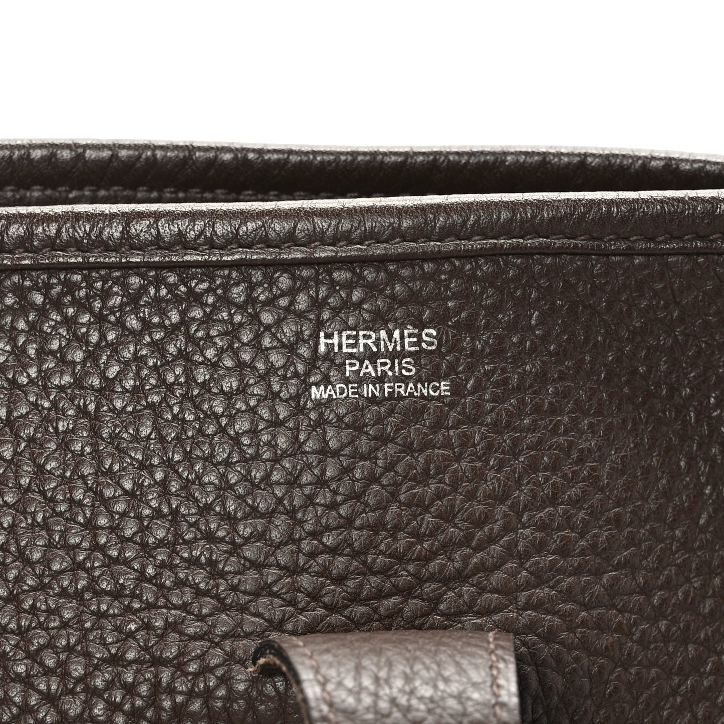 Taurillon Clemence Evelyne III GM Cafe