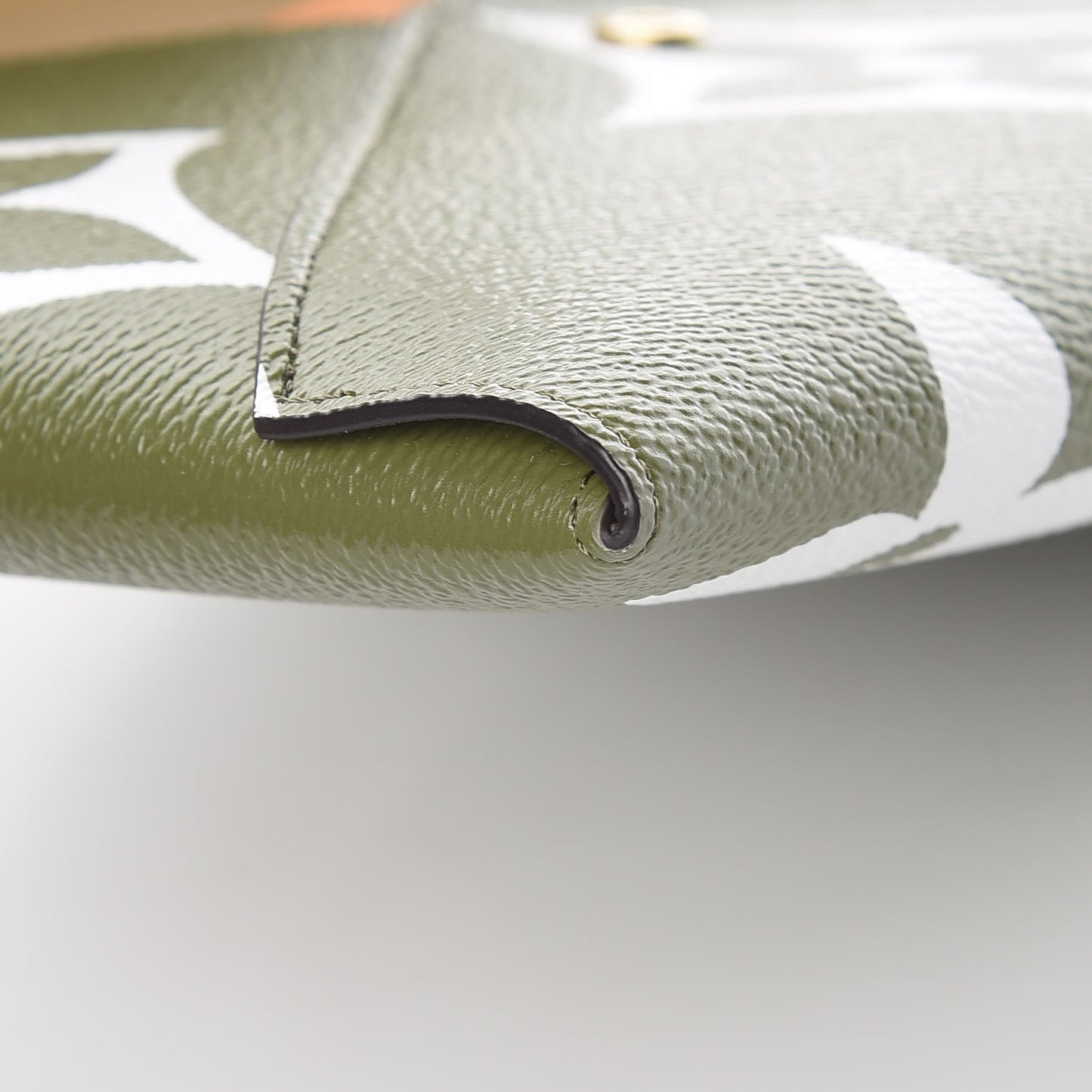 Monogram Giant Large Kirigami Pochette Kaki
