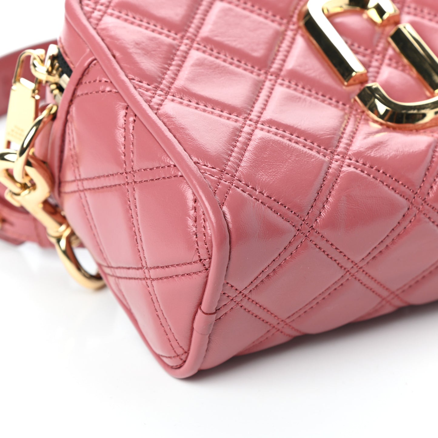 Calfskin Quilted The Softshot 21 Bag Santa Fe Red