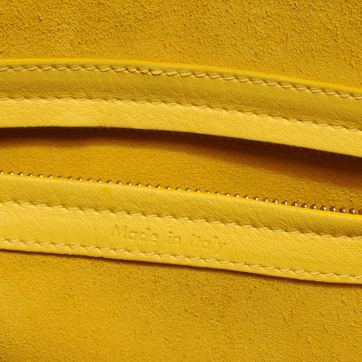 Smooth Calfskin Medium Phantom Luggage Sun Yellow