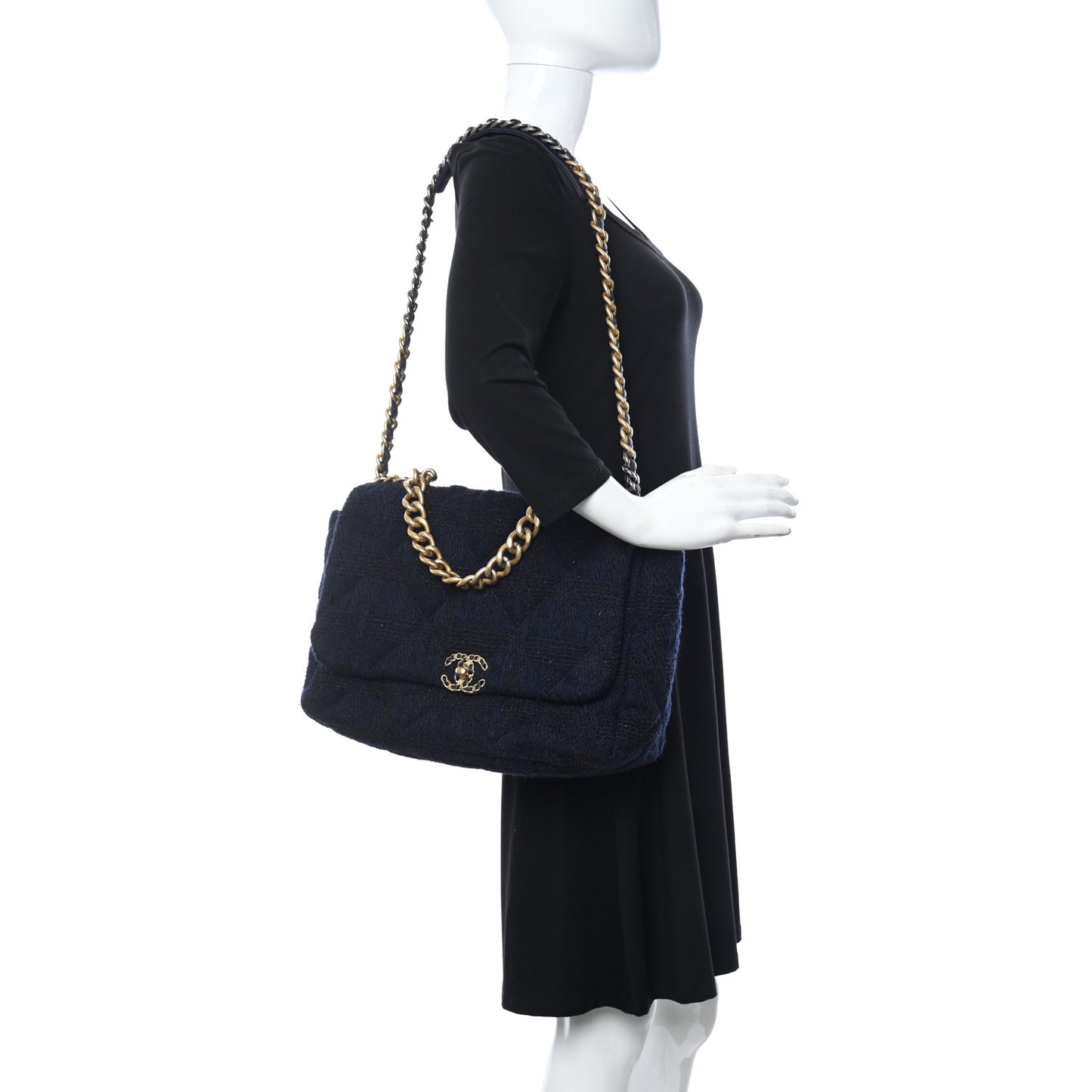 Tweed Quilted Maxi Chanel 19 Flap Navy