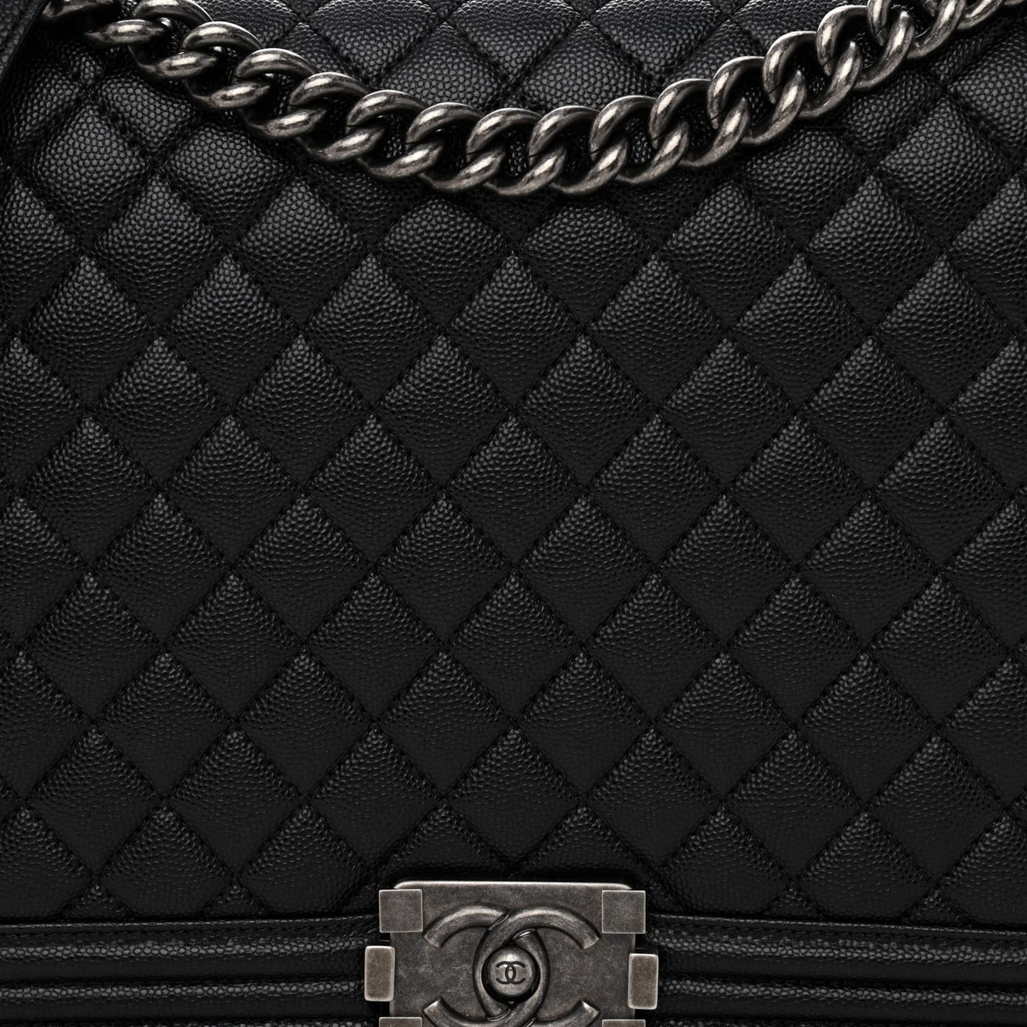 Caviar Quilted Large Boy Flap Black
