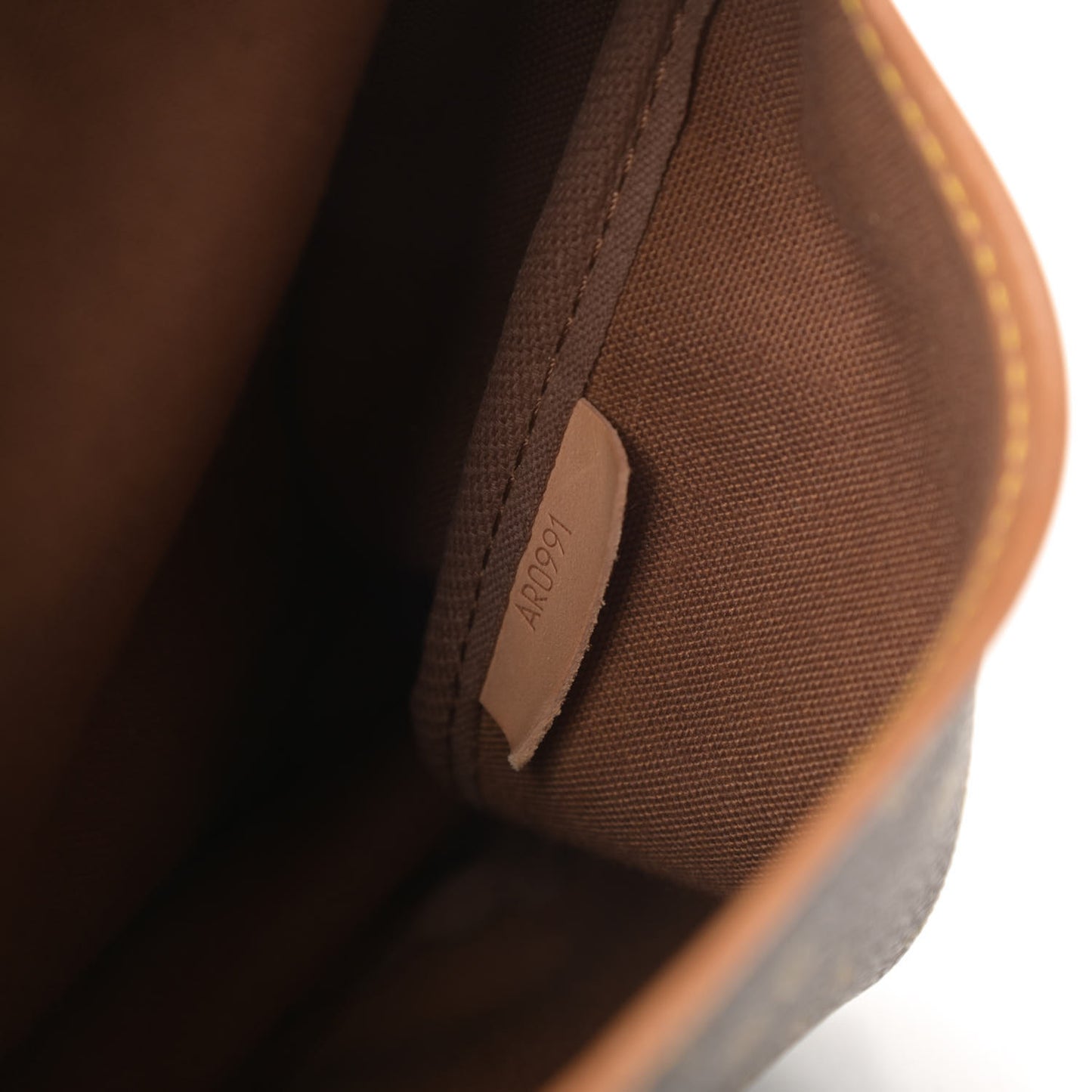 Monogram Saumur 35