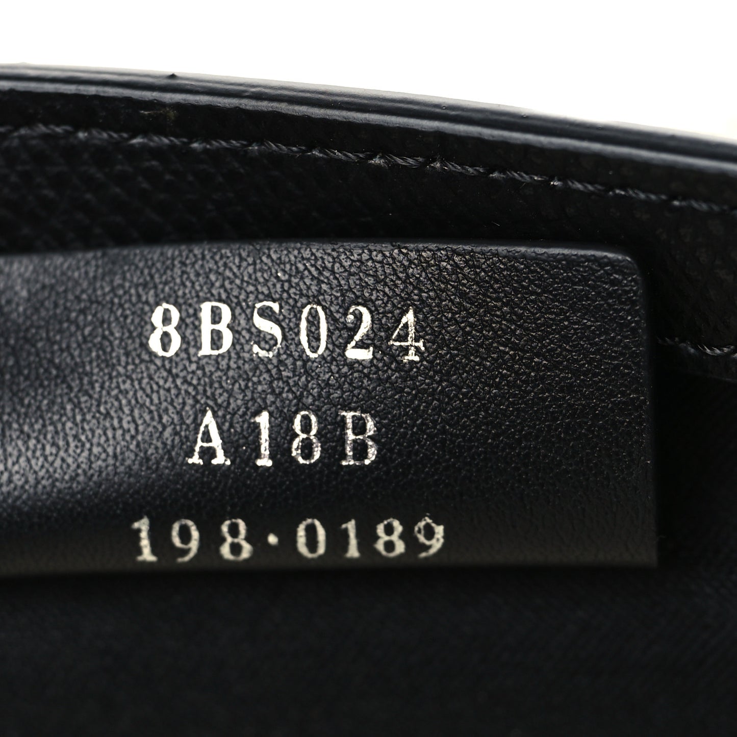 Vitello Cruise F is Fendi Wallet on Chain Black