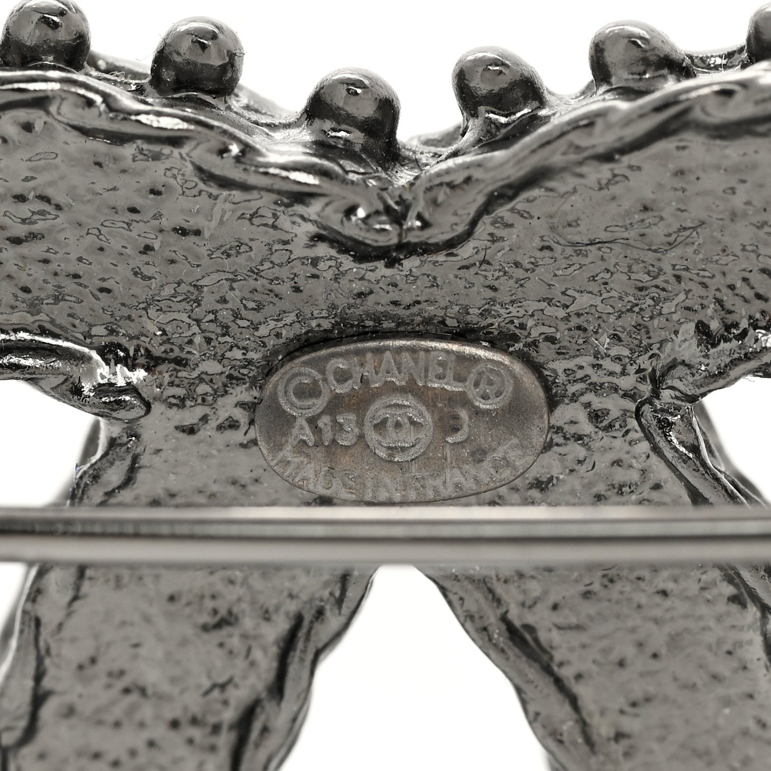 Chanel Ruthenium Crystal CC Brooch 3 of 4