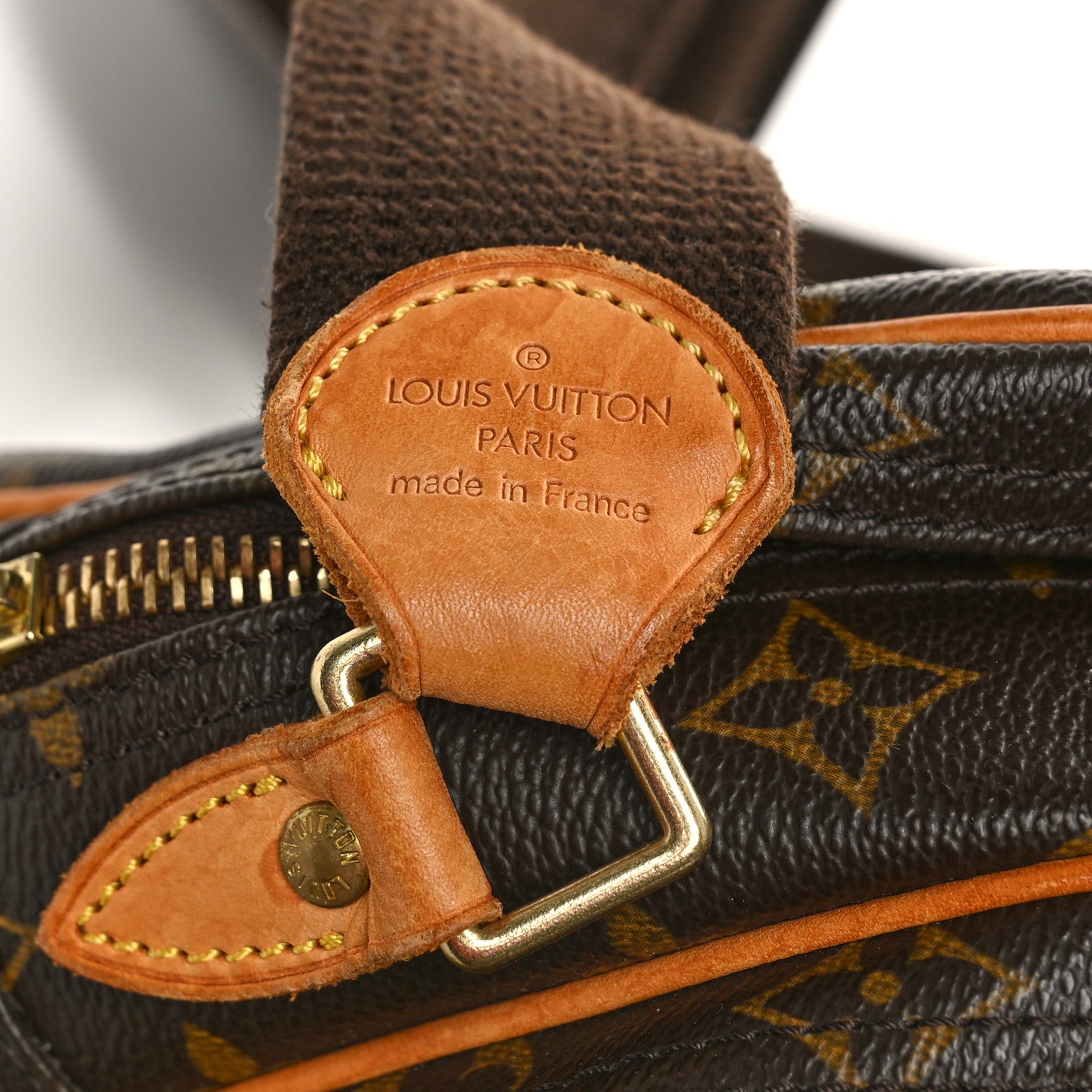 Louis Vuitton Monogram Reporter PM 9 of 11