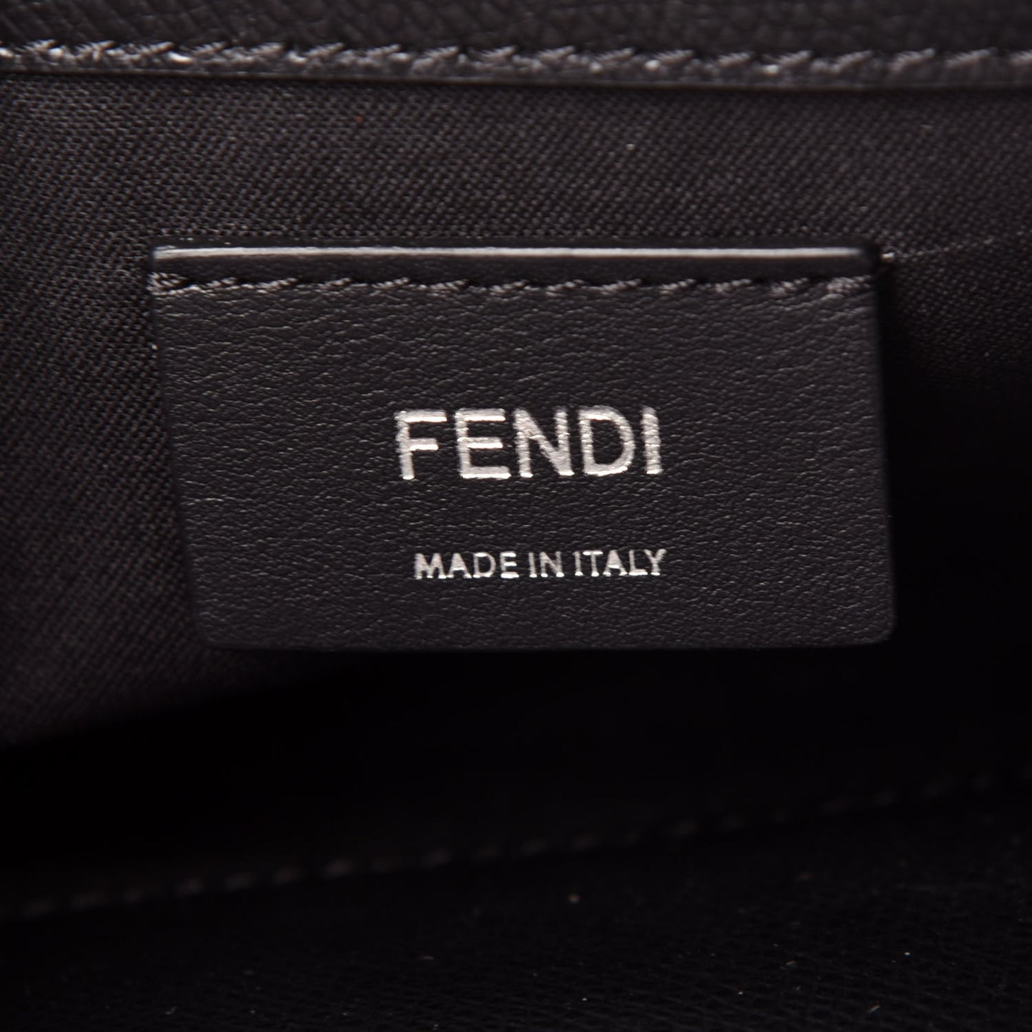 Vitello Cruise F is Fendi Wallet on Chain Black