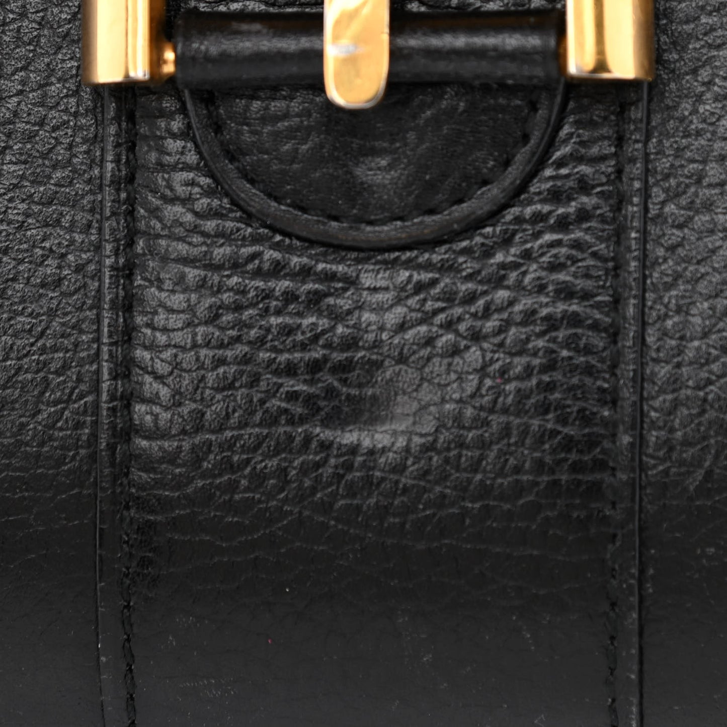 Crispy Calfskin MM Brillant Satchel Black