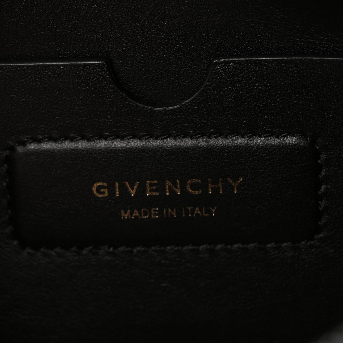 Smooth Calfskin Small Soft Antigona Black