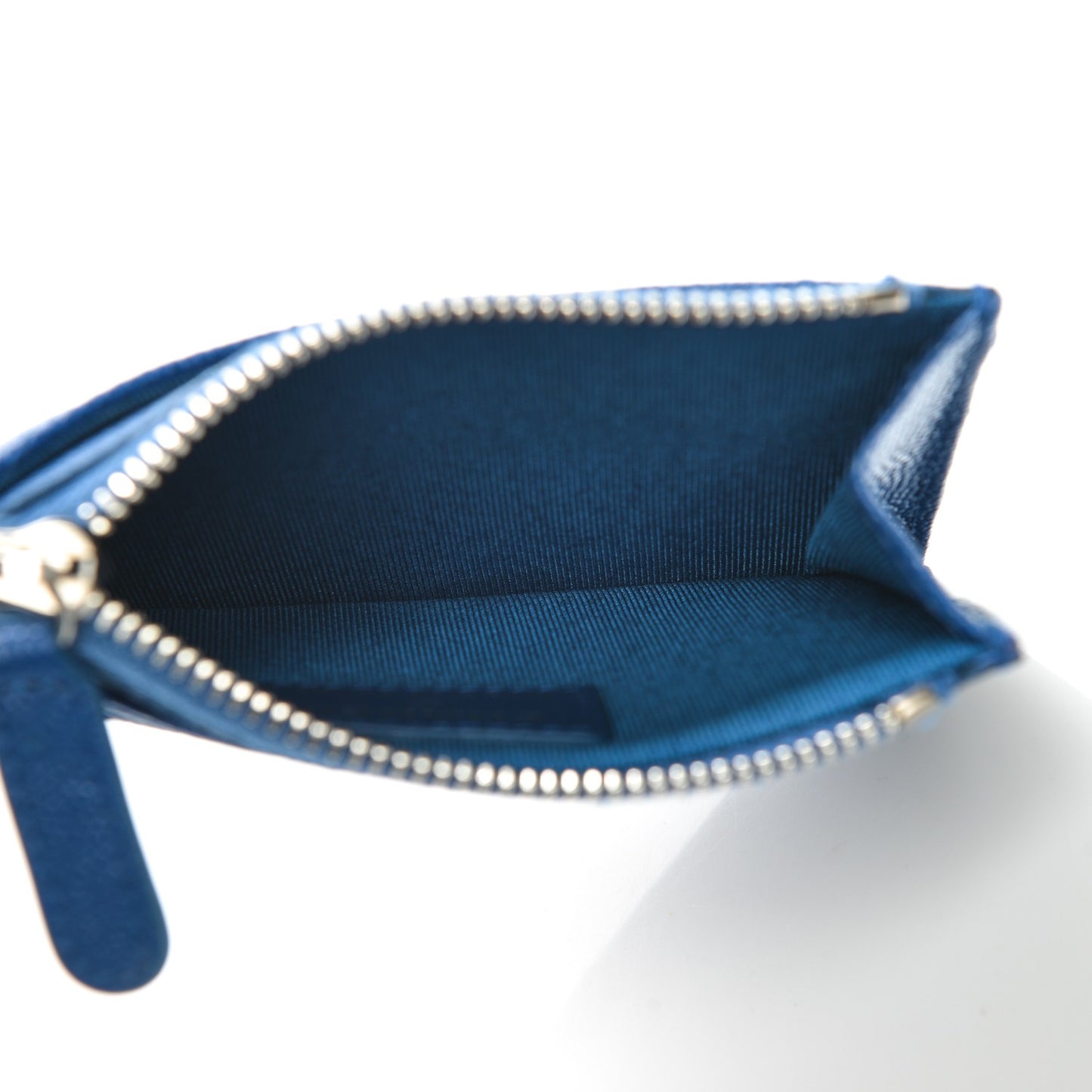 Caviar Chevron Quilted Card Holder Blue