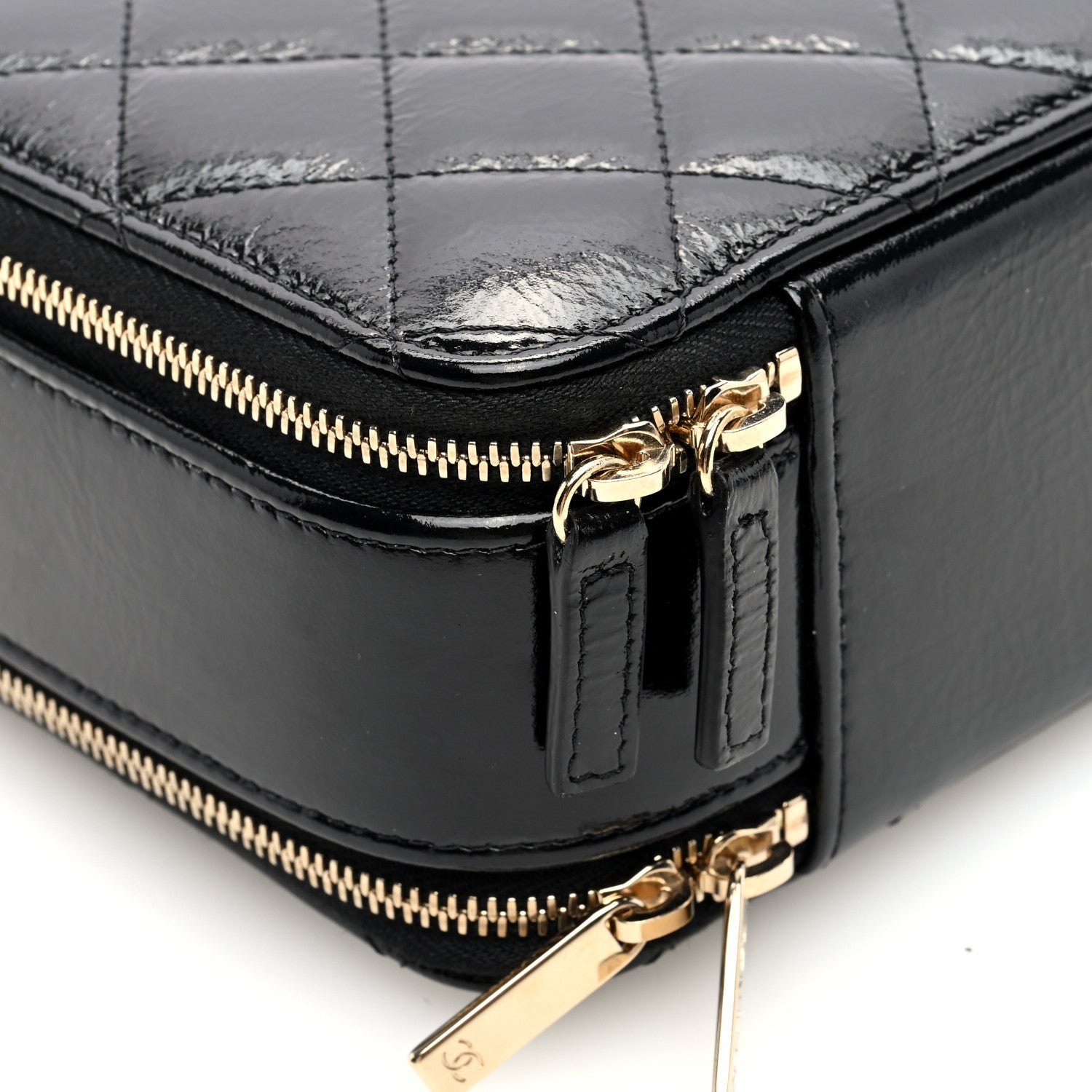 Chanel Shiny Lambskin Quilted CC Vanity Case Black 1652034