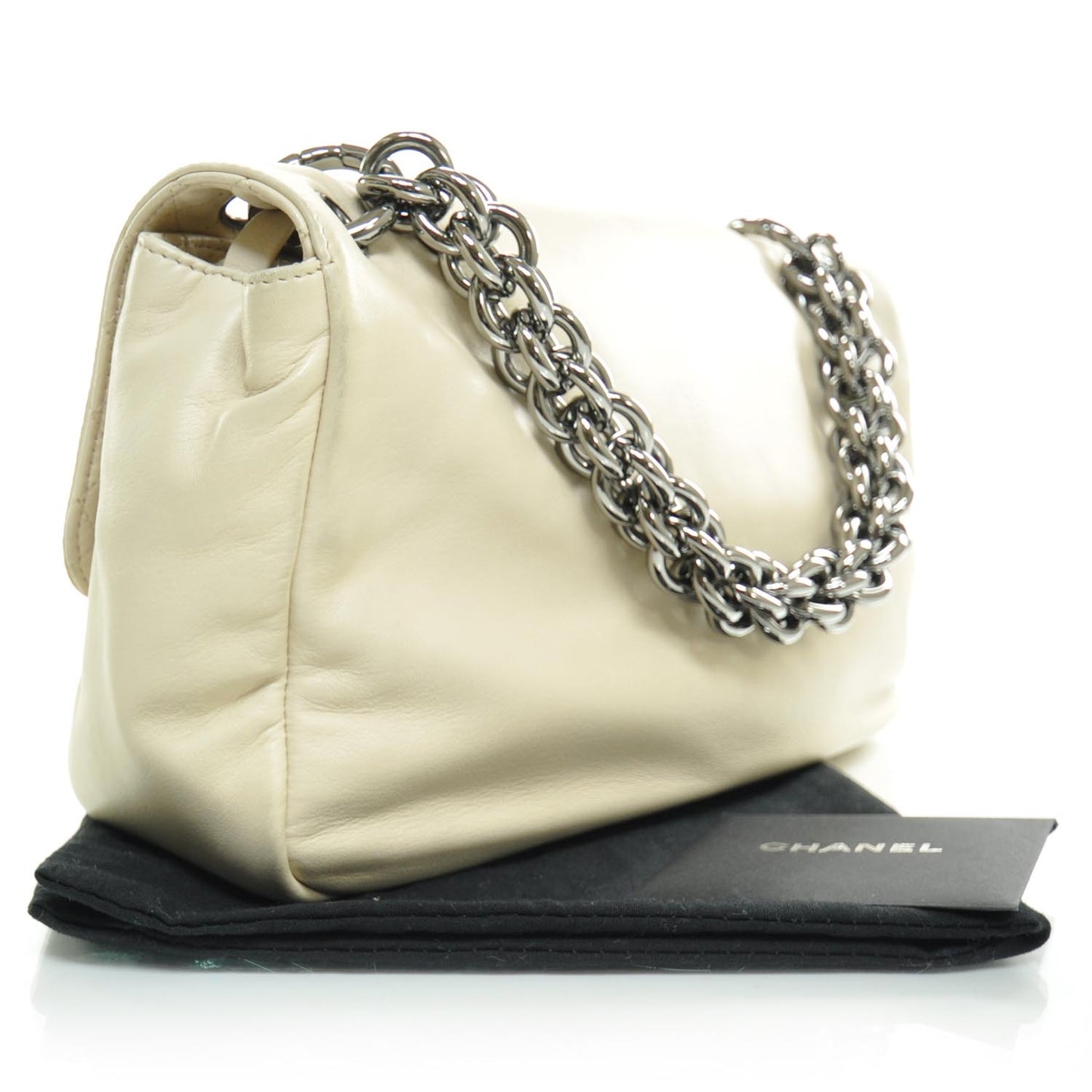 Lambskin Soft and Chain Large Flap Beige