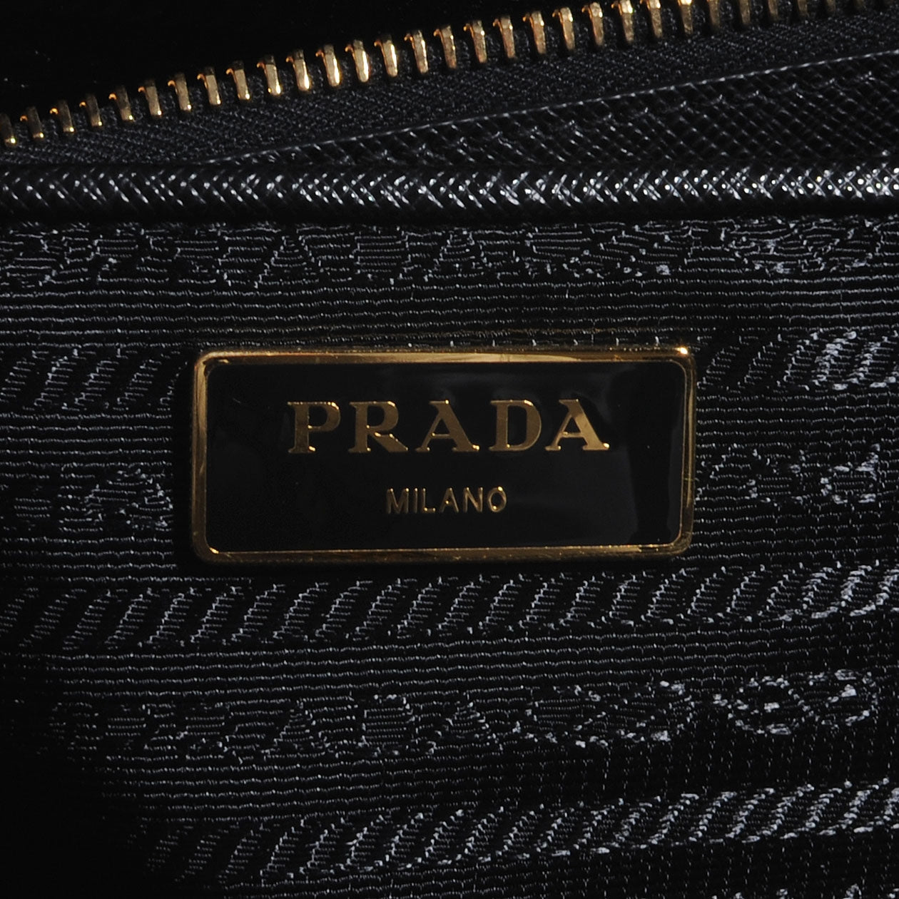 Saffiano Lux Medium Tote Nero Black